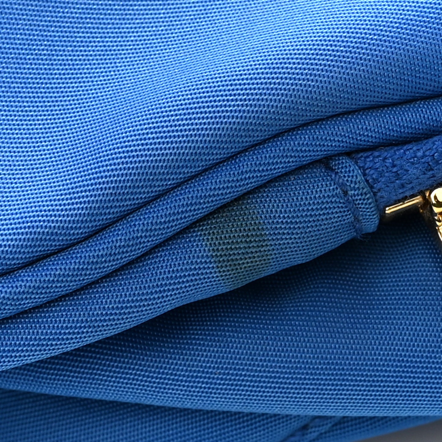 Tessuto Nylon Saffiano Mini Bucket Crossbody Bag Azzurro