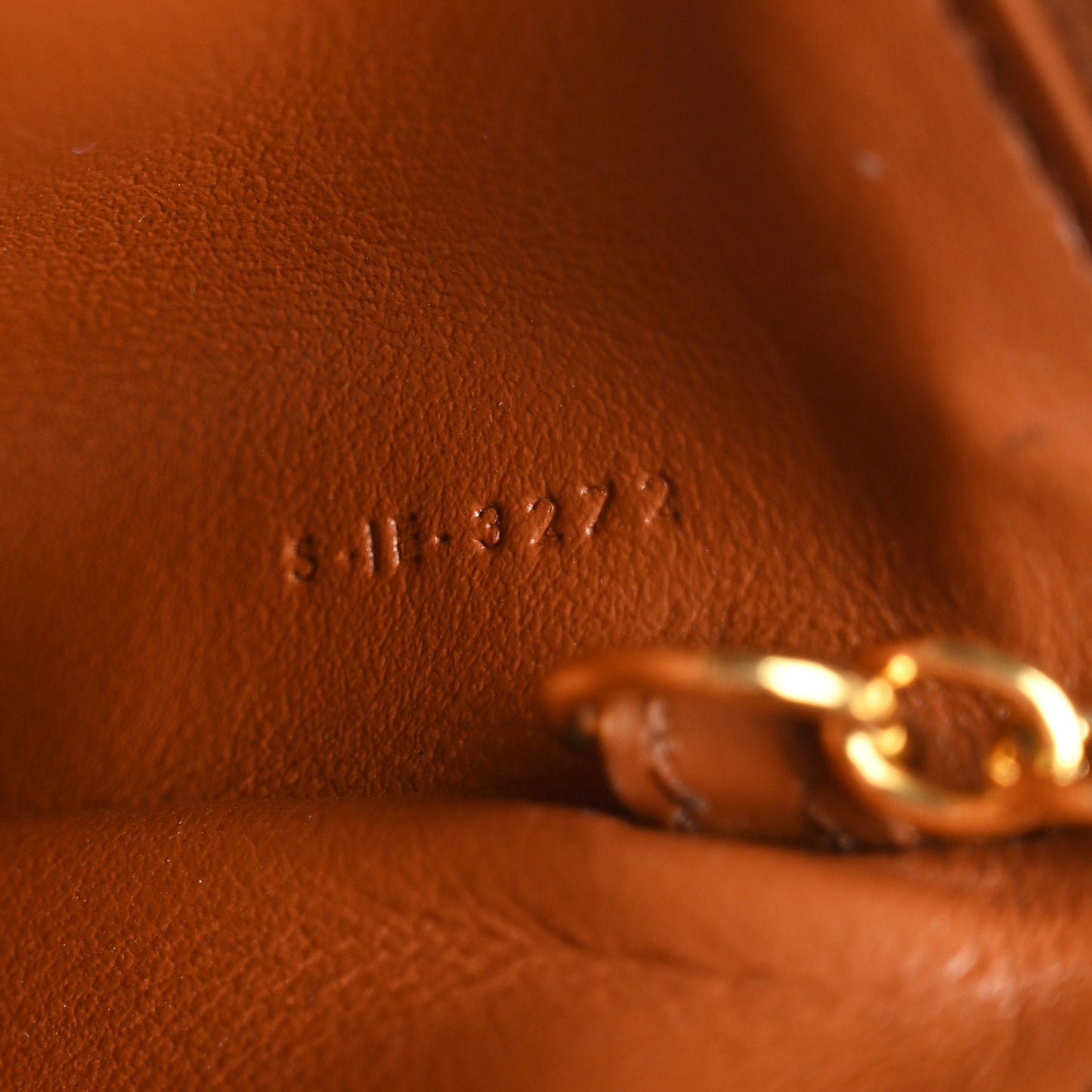 Smooth Calfskin Cuir Triomphe Coin and Card Pouch With Hook Tan
