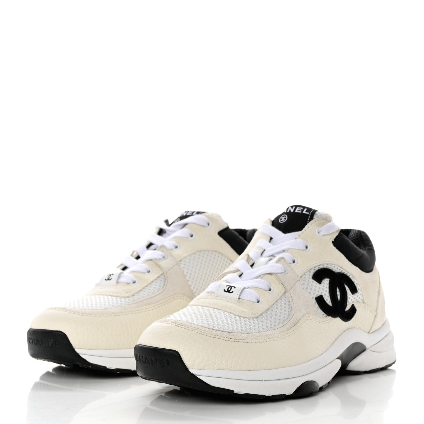 Mesh Suede Calfskin Grained Calfskin Womens CC Sneakers 38 White Black