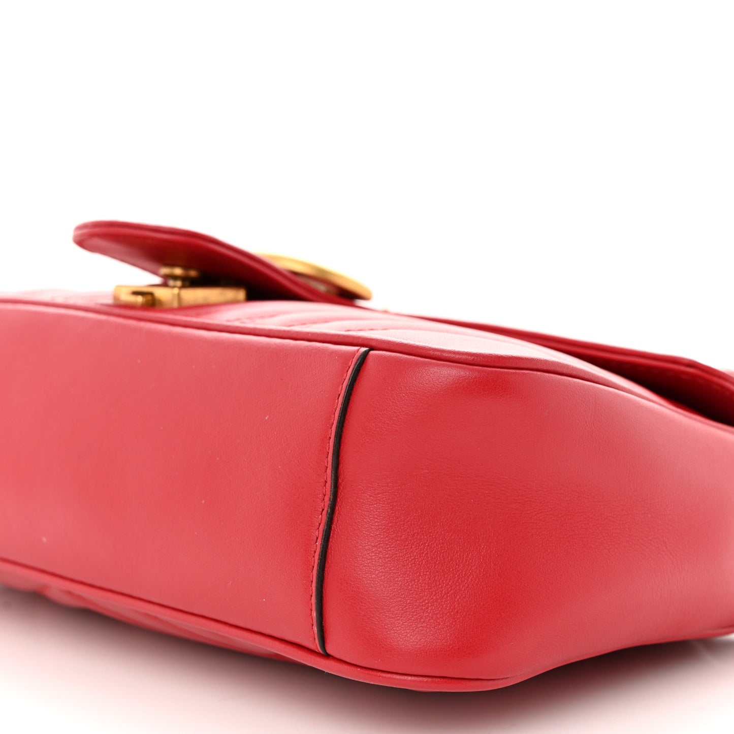 Calfskin Matelasse Small GG Marmont Shoulder Bag Hibiscus Red