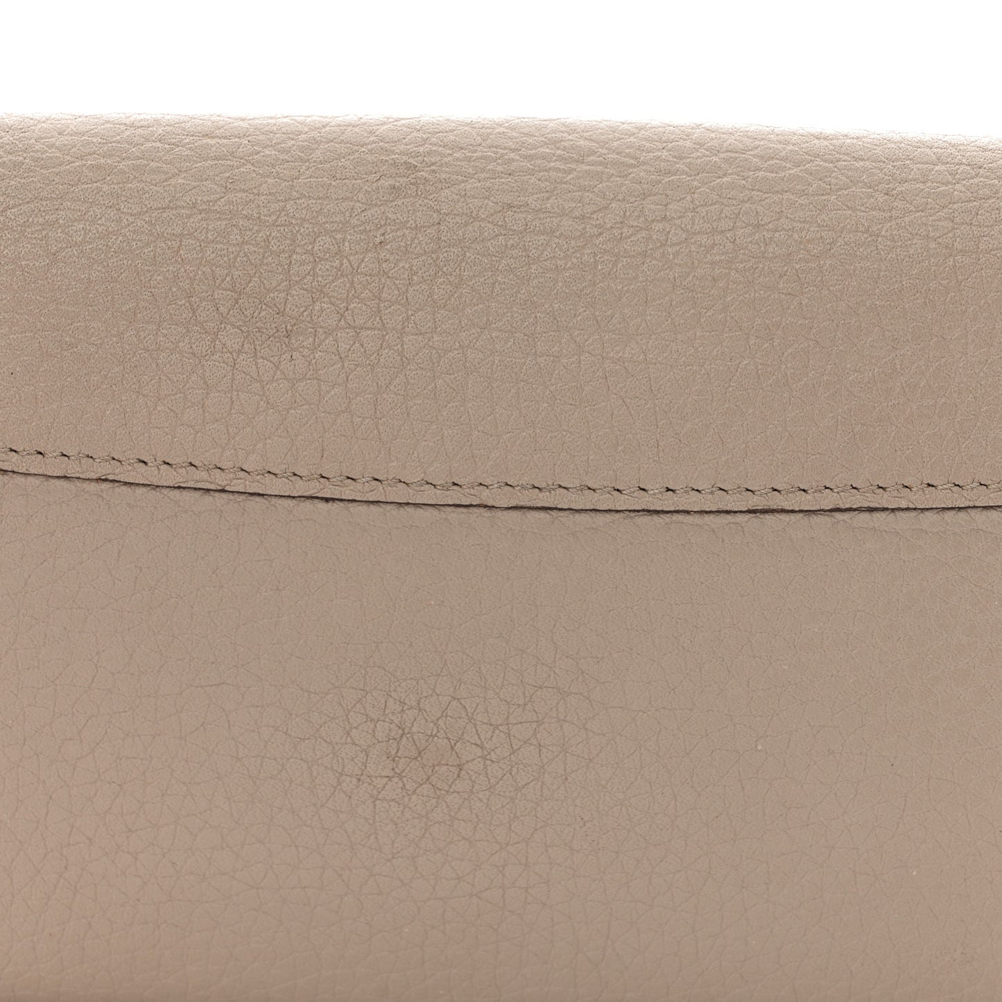 Taurillon Capucines Wallet Galet