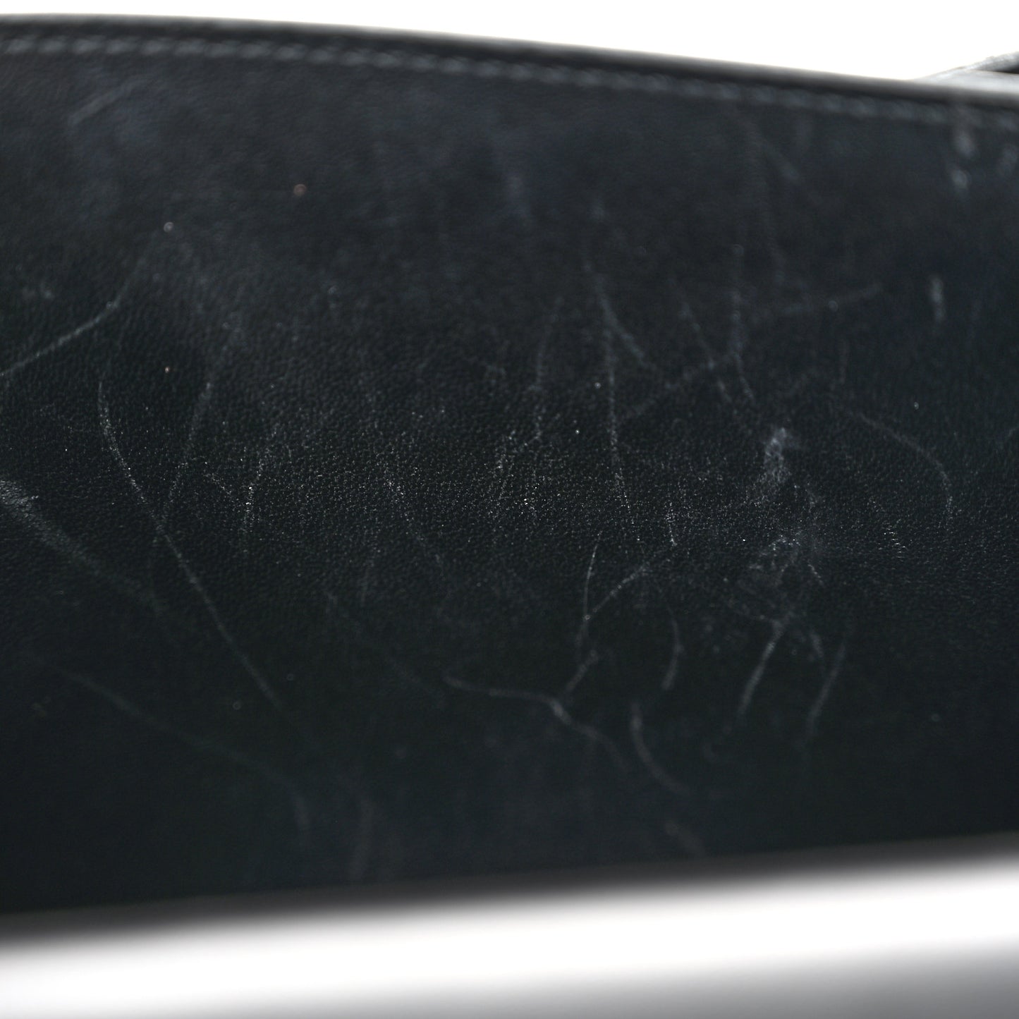 Epsom Constance 24 Black