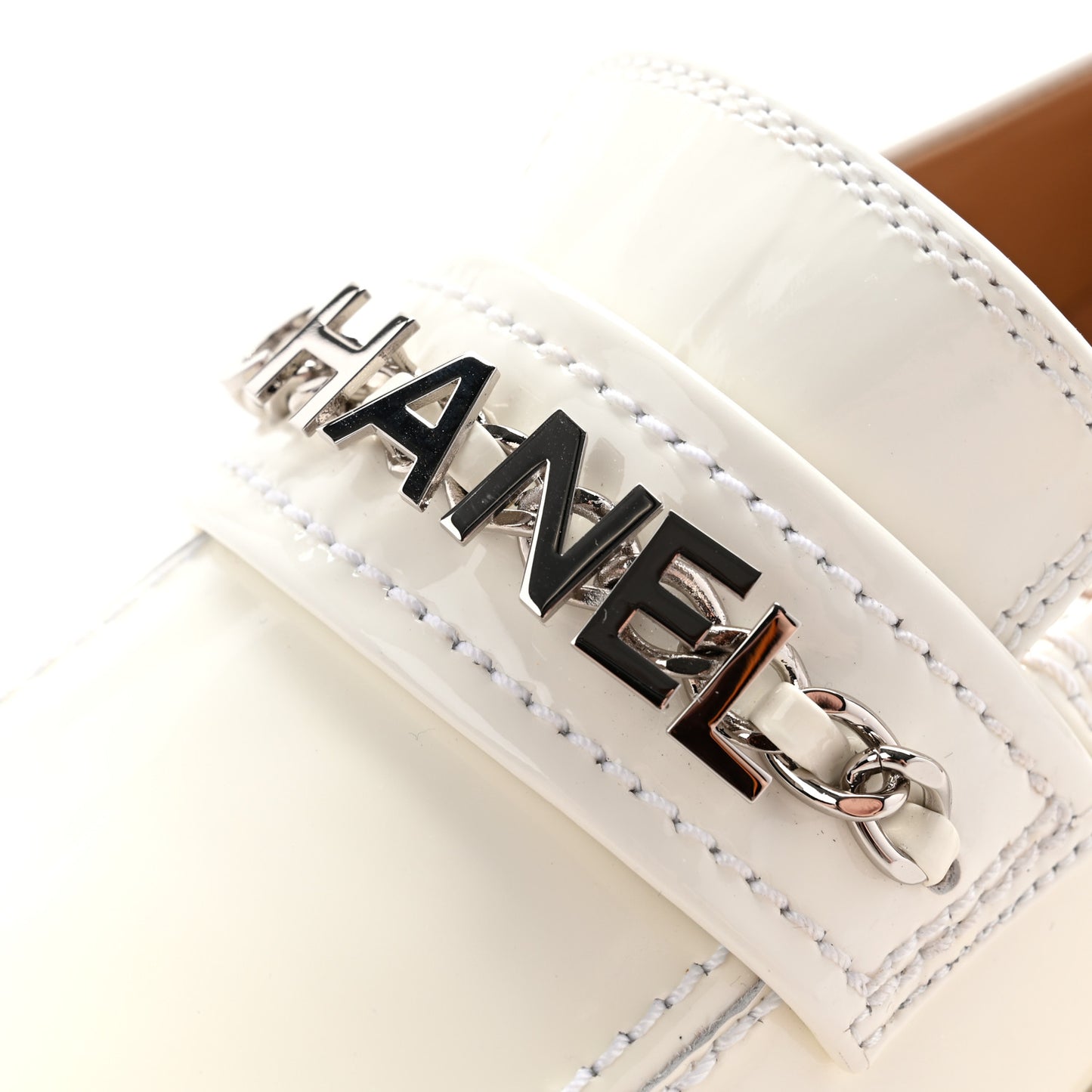 Shiny Calfskin Logo Loafers 39.5 White