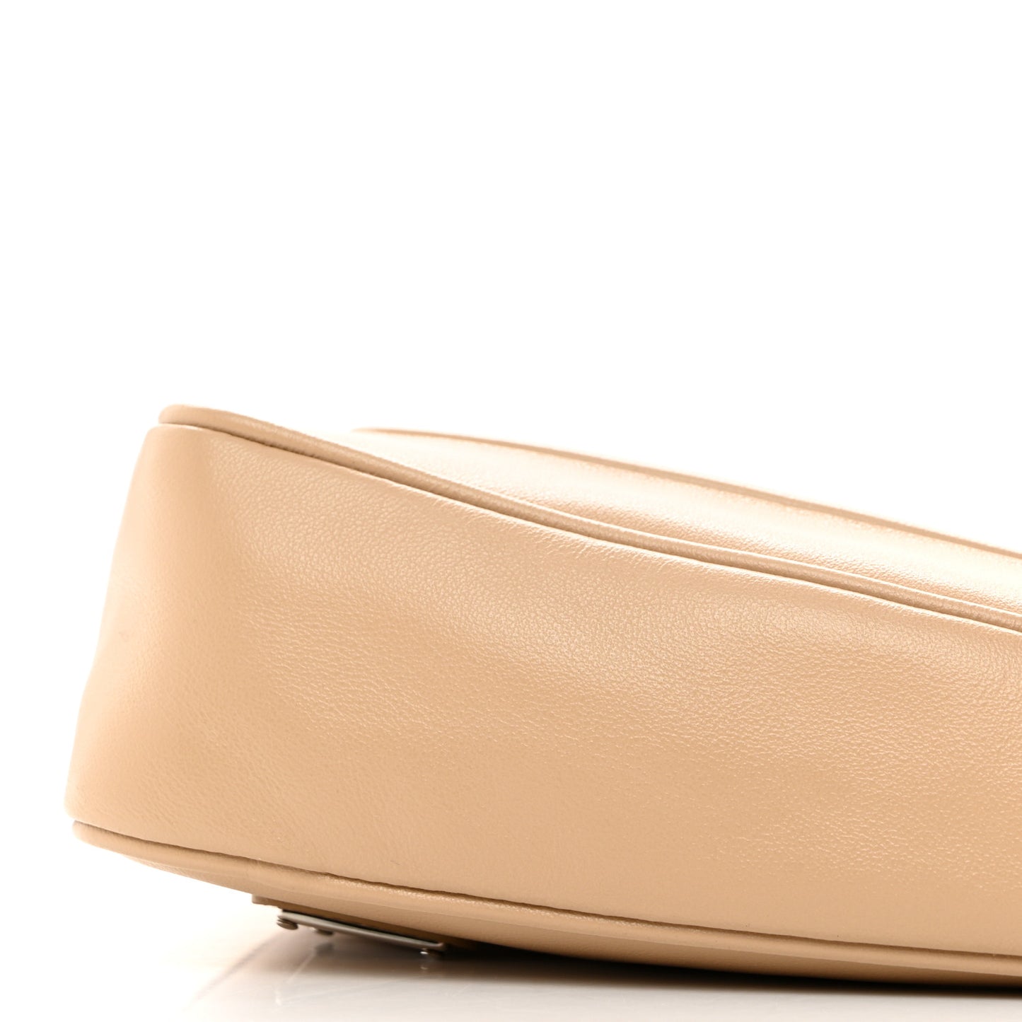 Grace Lux Triangle Pouch Sabbia
