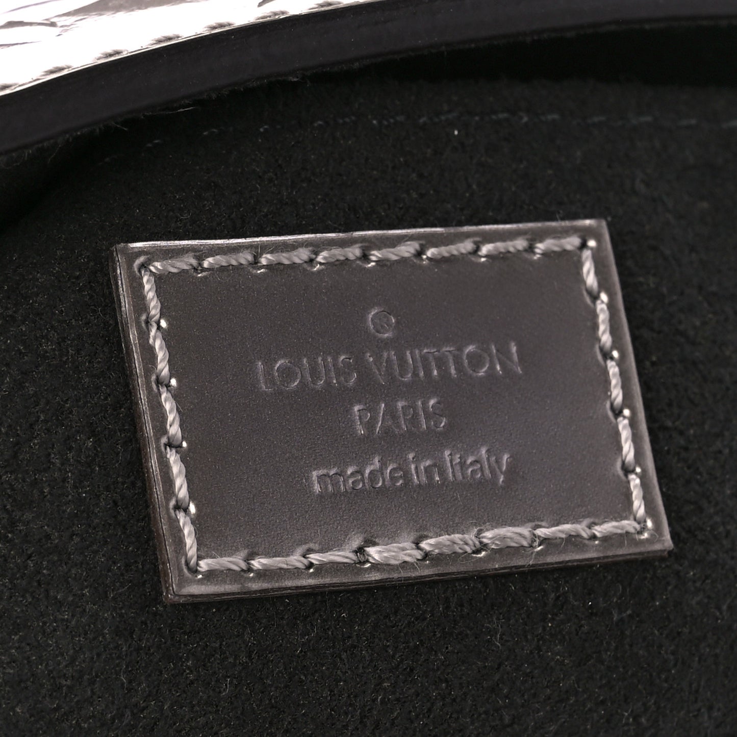 Vernis Monogram Petit Sac Plat