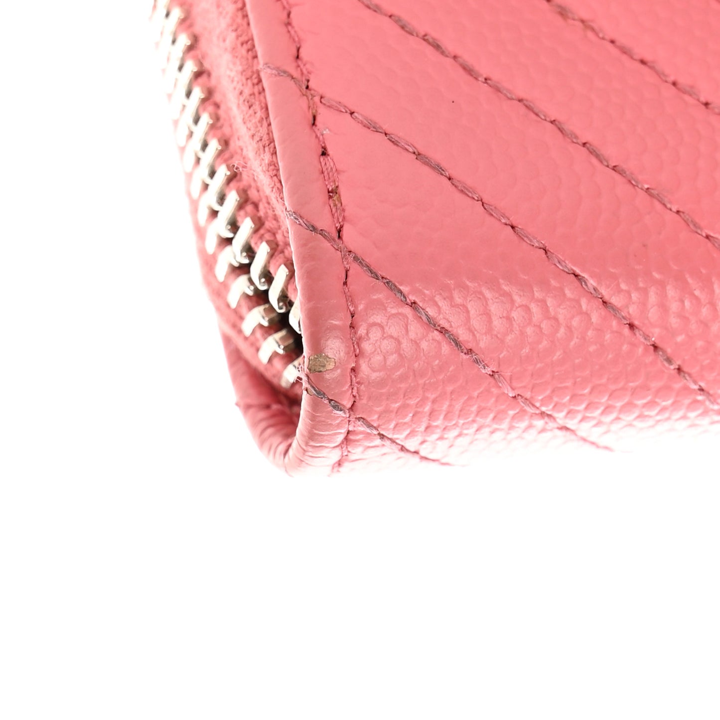 Caviar Chevron Quilted Zip Coin Purse Pink
