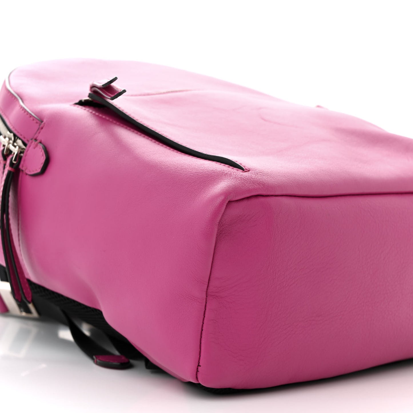 Vitello Dolce Croc Tail Backpack Magenta