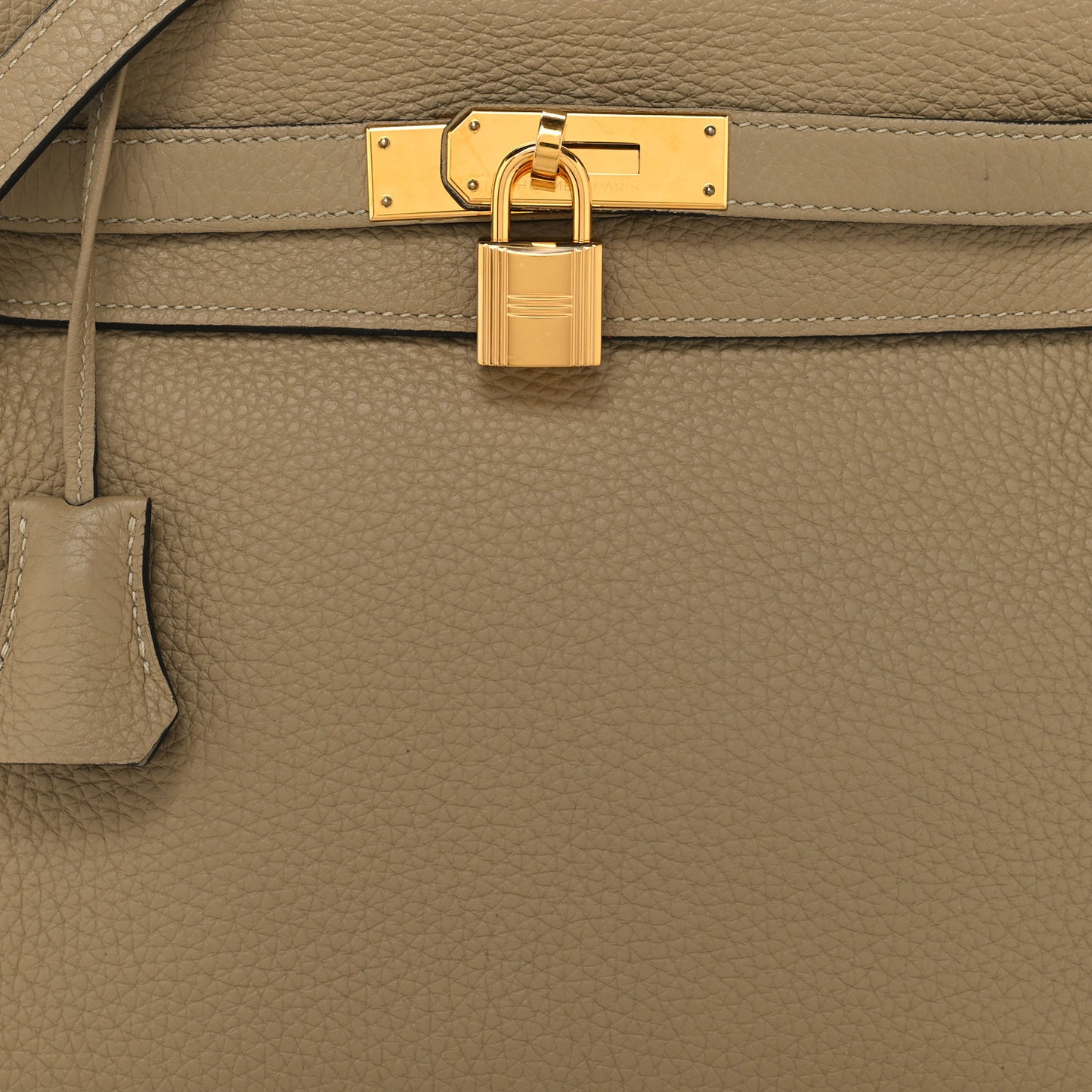 Togo Kelly Retourne 28 Trench