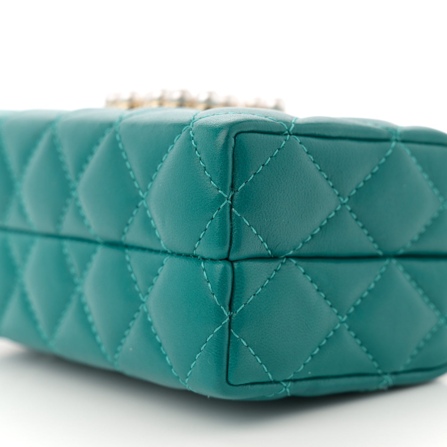 Lambskin Quilted Pearl CC Vanity Case Turquoise