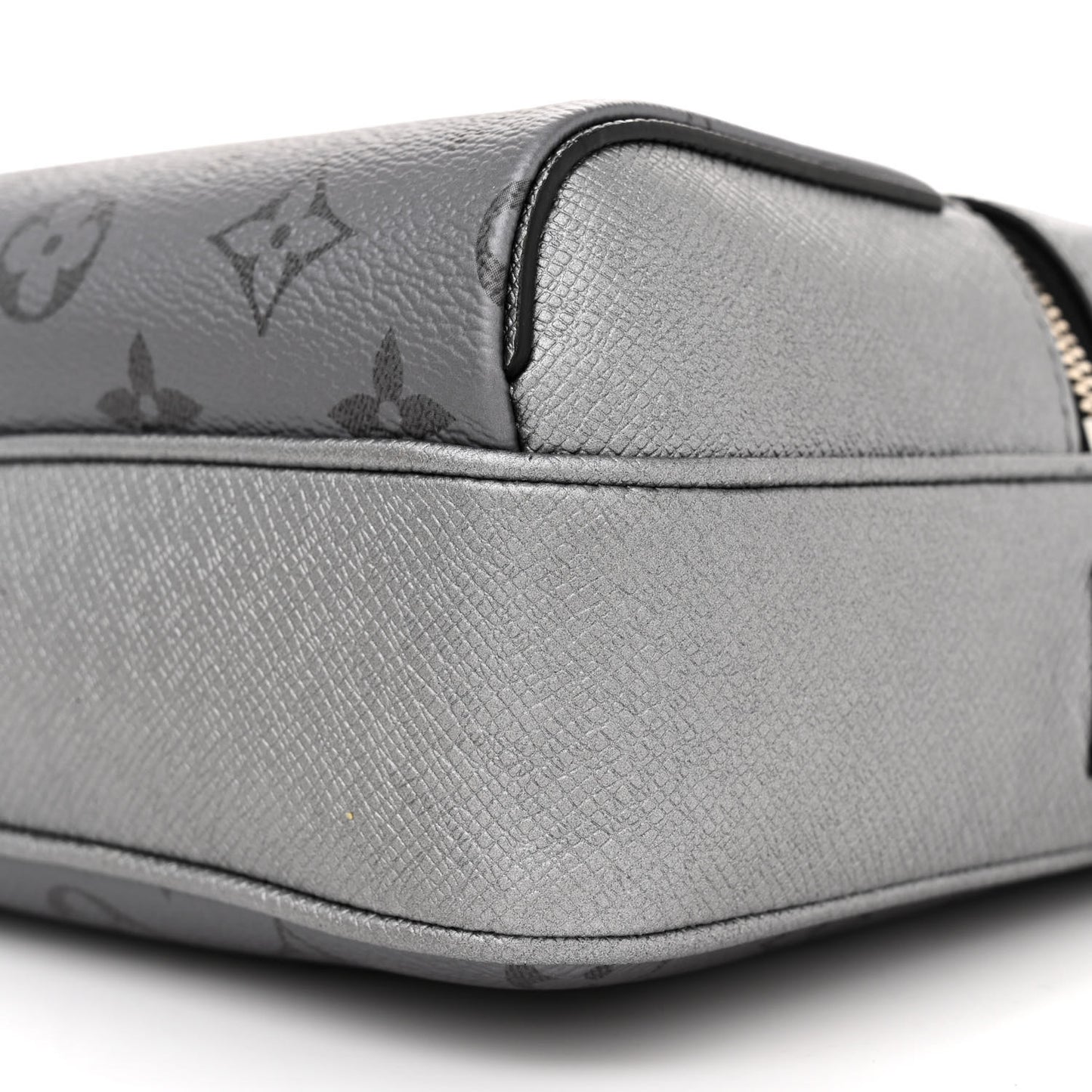 Taigarama Outdoor Messenger Gunmetal