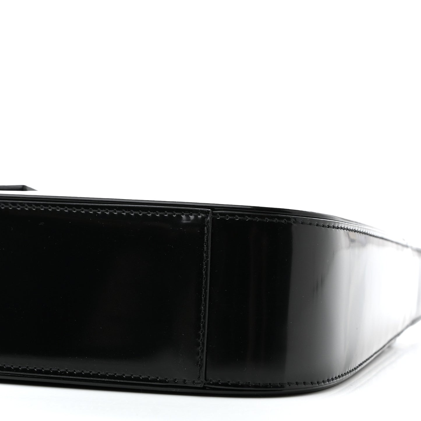 Patent Le 5 A 7 Monochrome Hobo Black