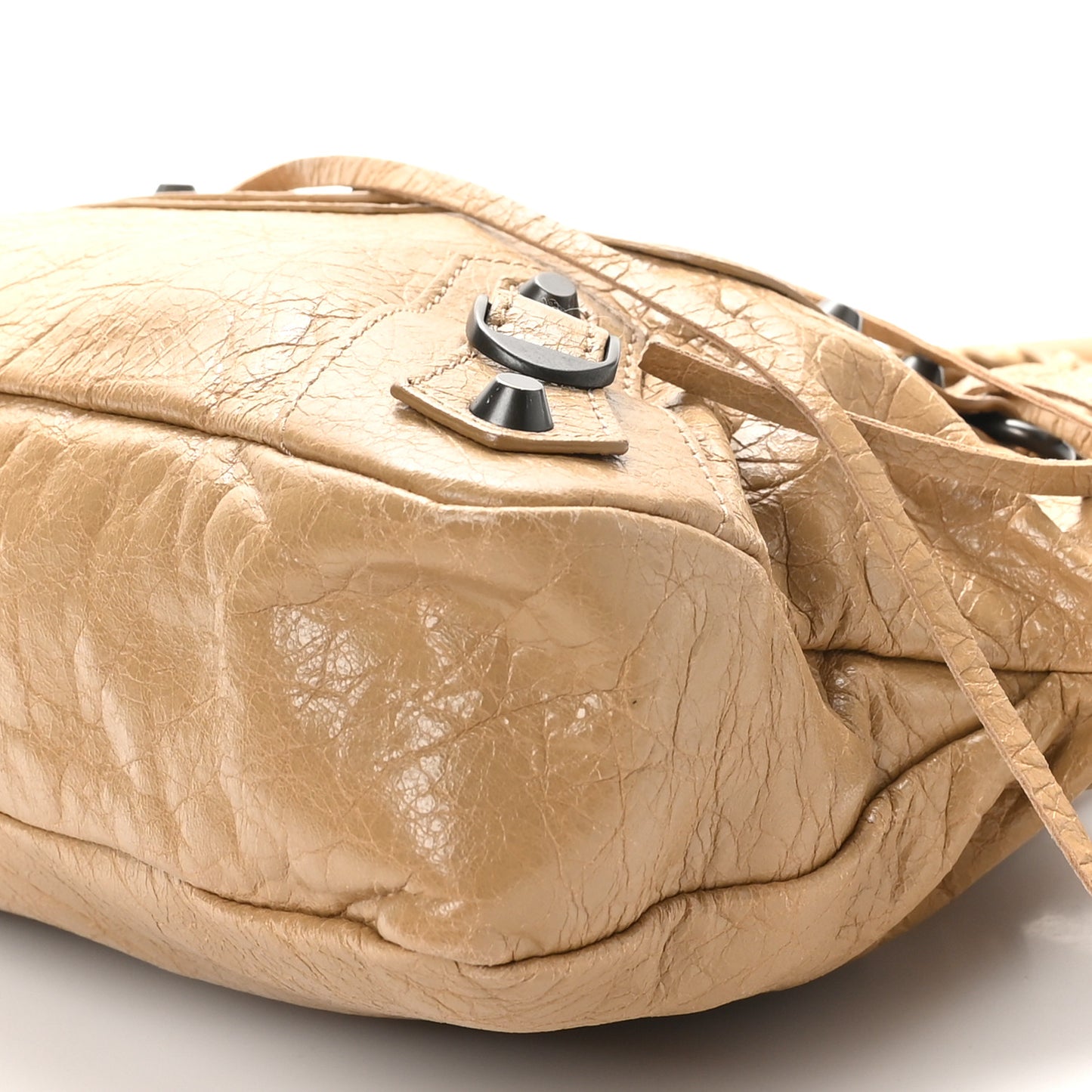 Agneau Classic Hardware First Beige Nougatine