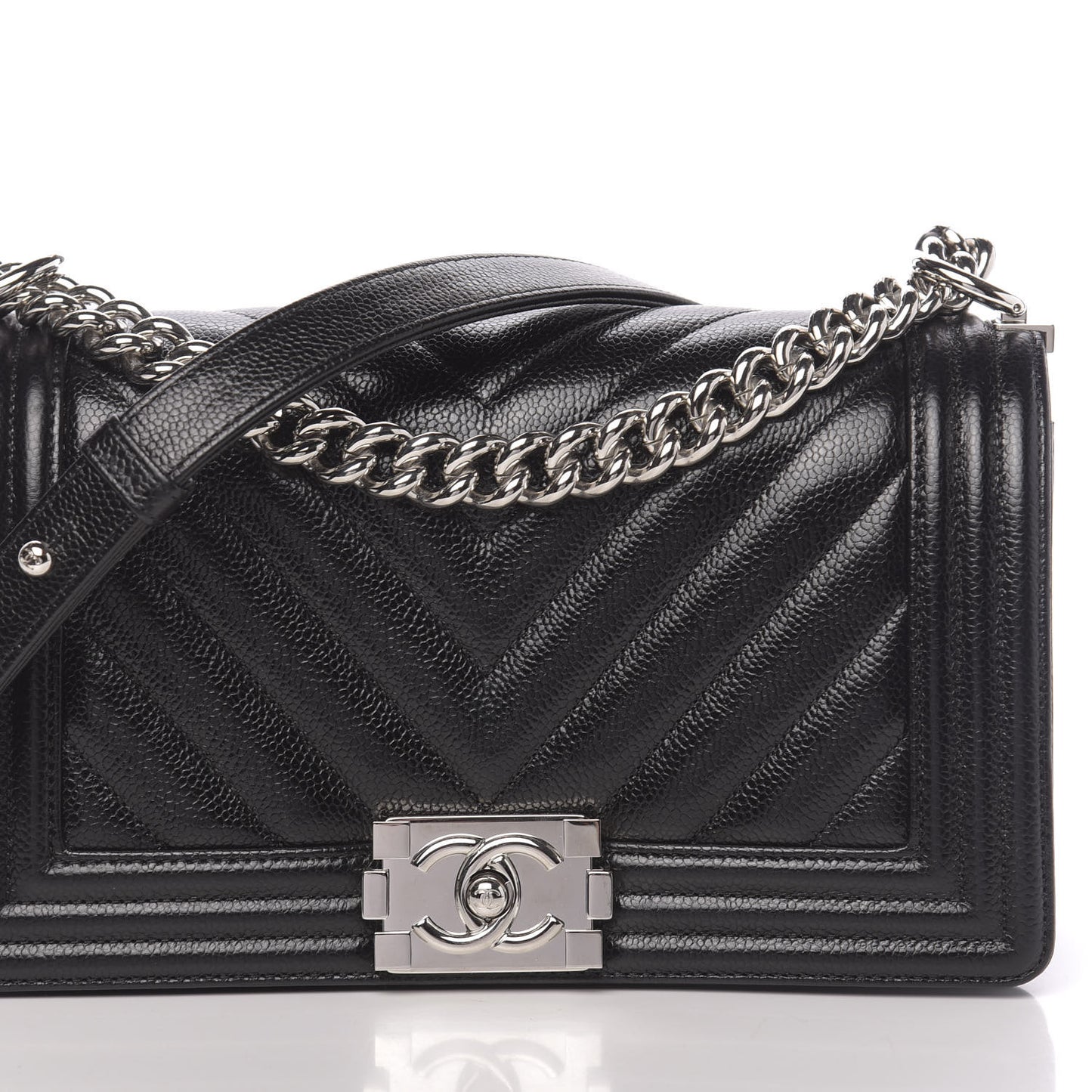 Caviar Chevron Quilted Medium Boy Flap Black