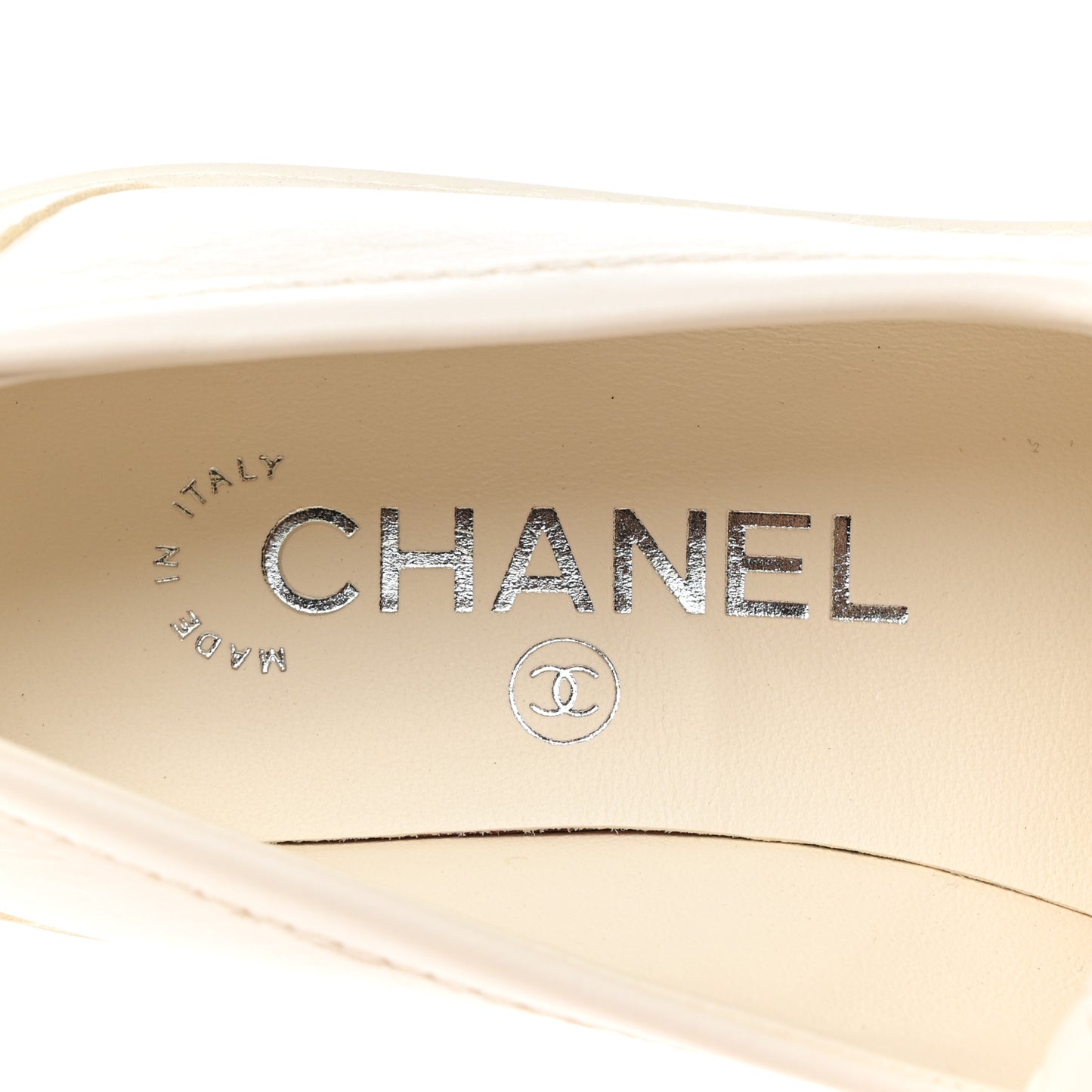 Shiny Lambskin Quilted CC Turnlock Loafers 36 White
