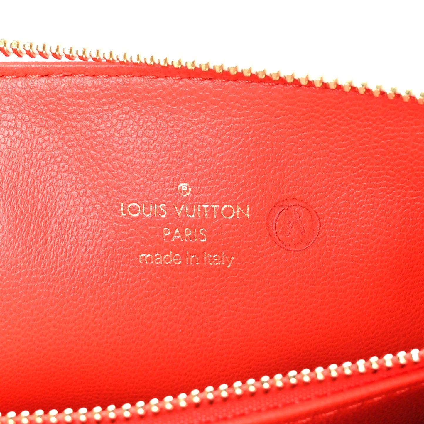 Lambskin Embossed Monogram LV H32 PM White