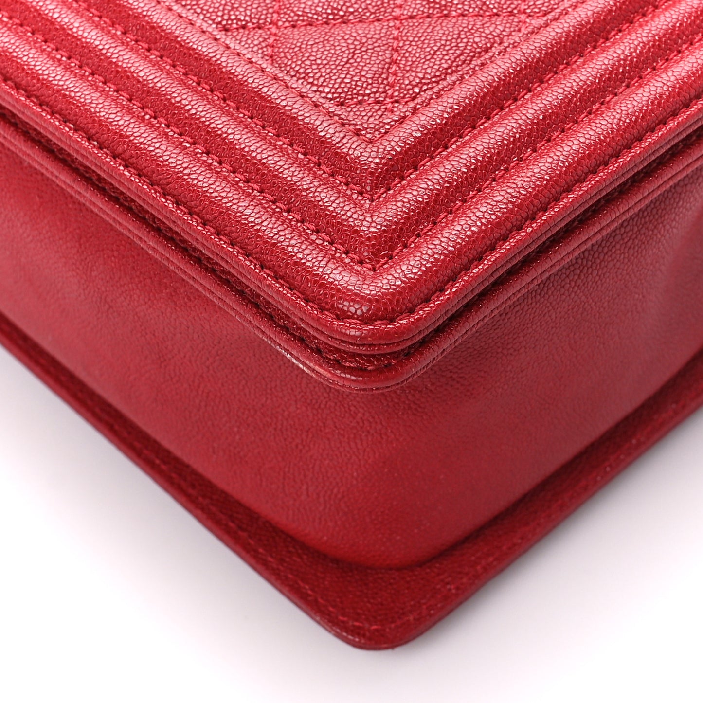 Caviar Quilted New Medium Boy Flap Dark Red