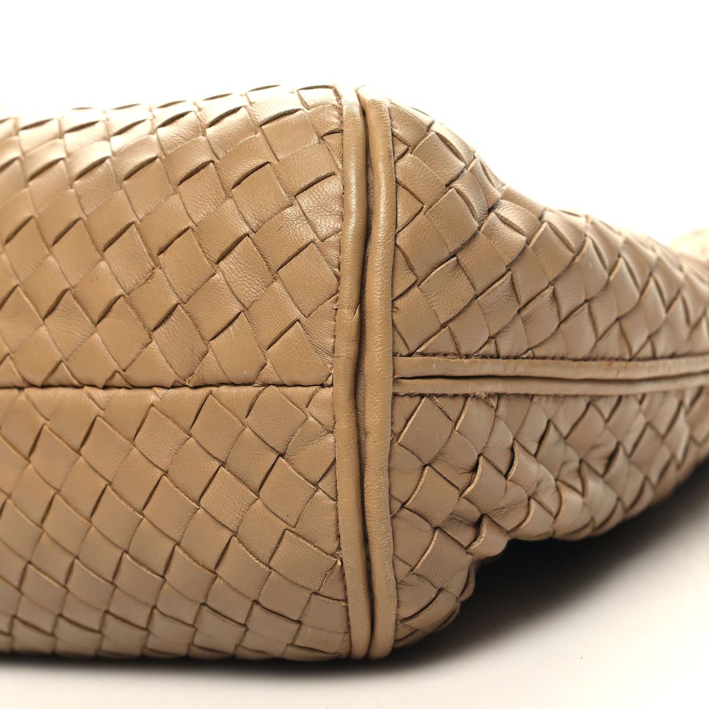 BOTTEGA VENETA Nappa Intrecciato Ball Hobo Brown