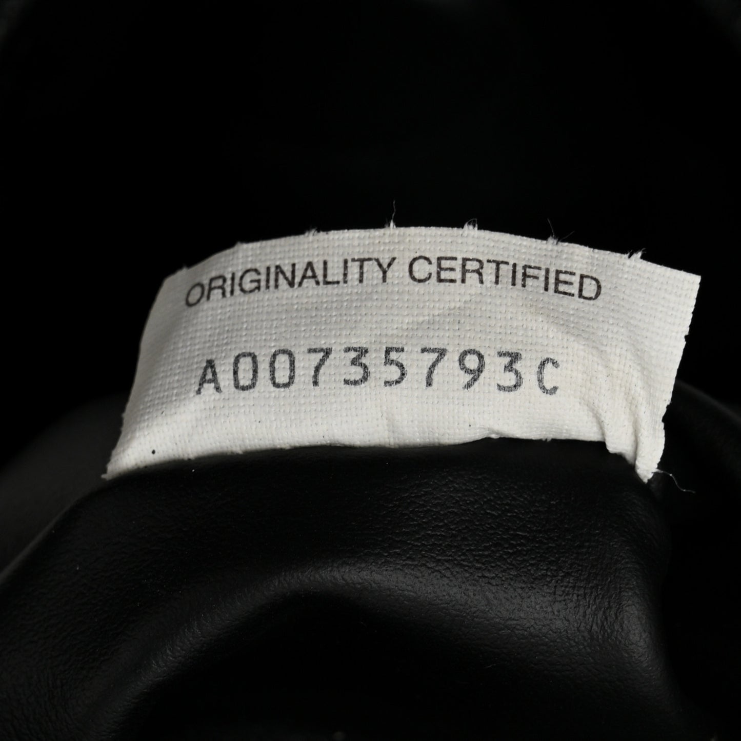 Calfskin Intrecciato Small Hop Black