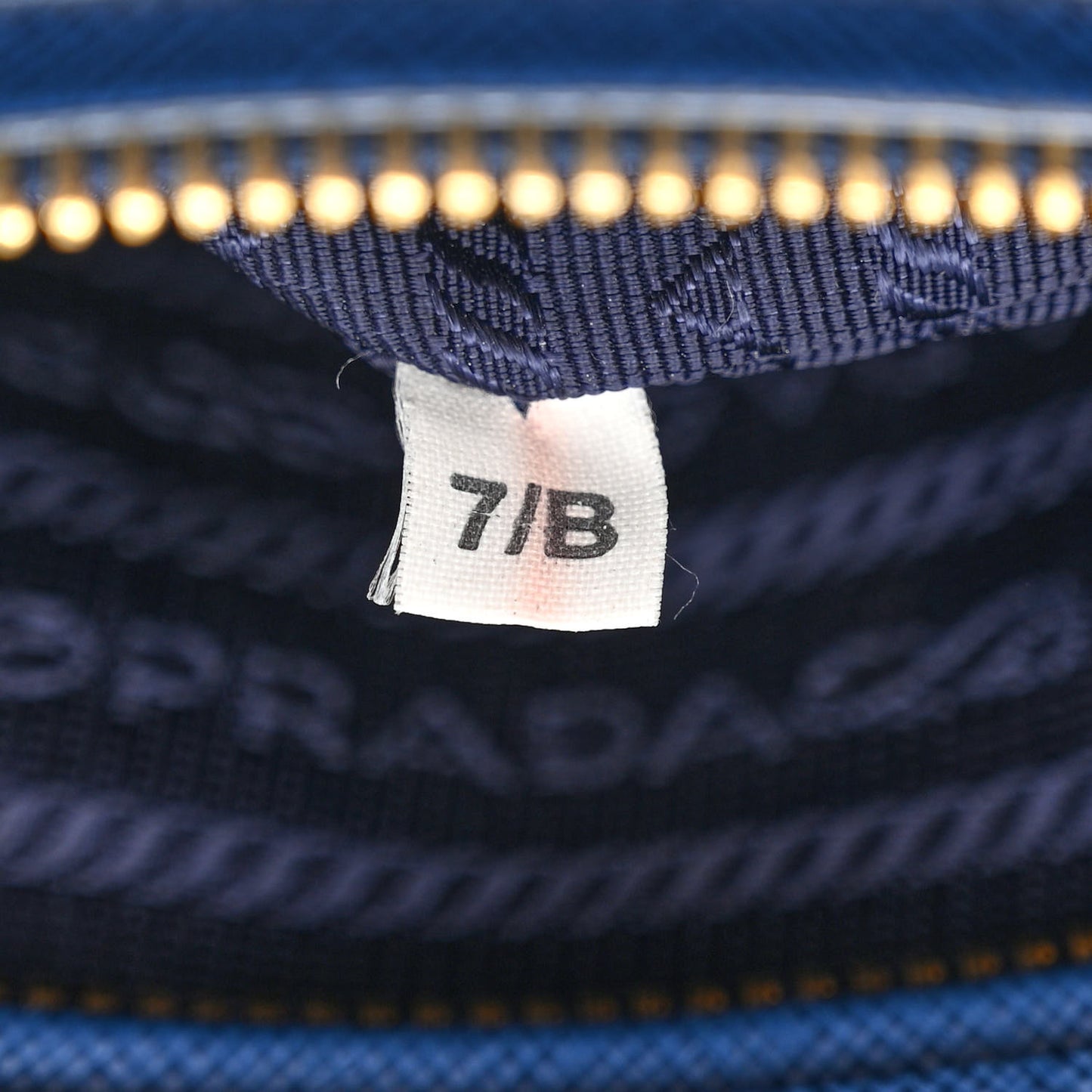 Saffiano Small Galleria Double Zip Tote Bluette