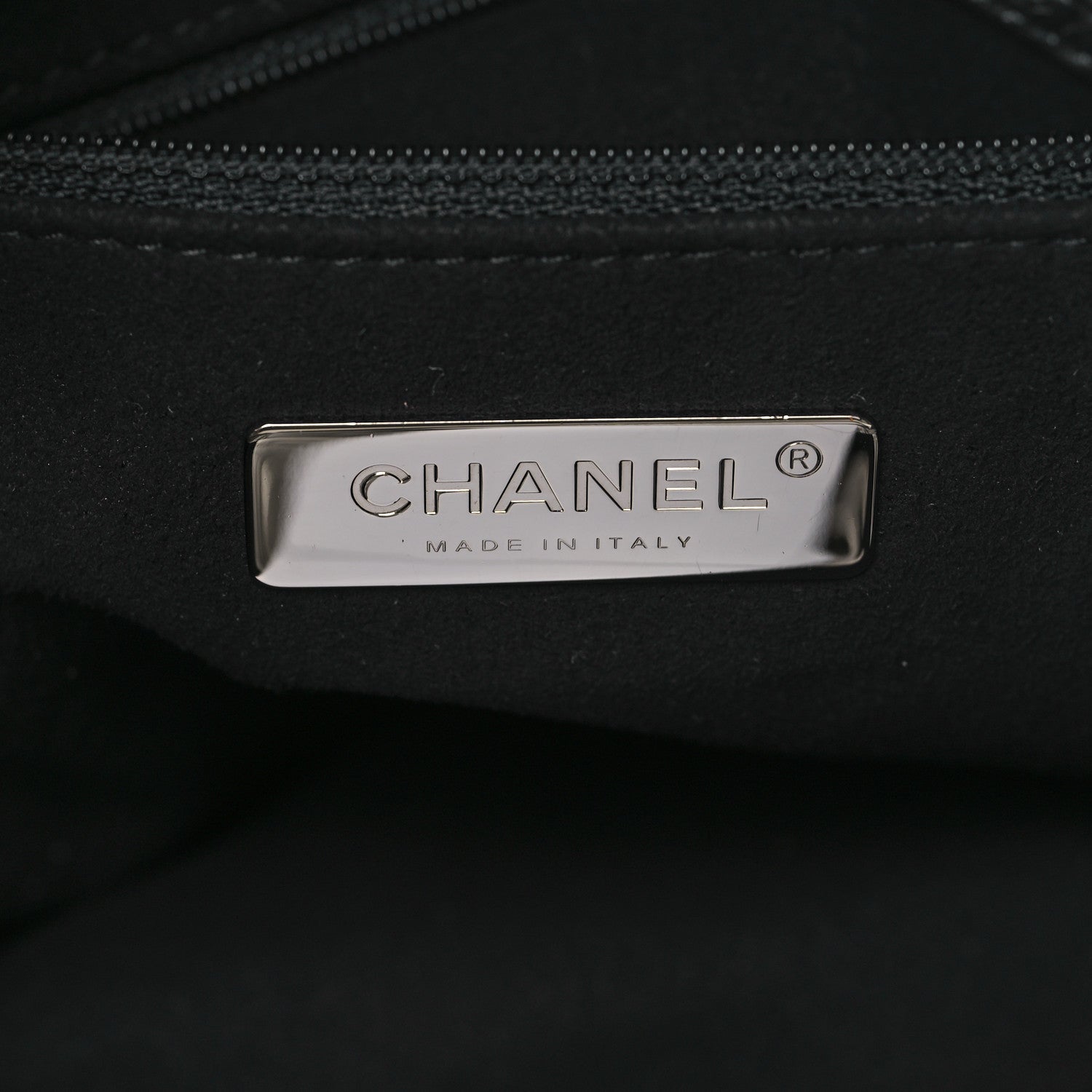 Chanel Calfskin Crocodile Embossed Large Cocodile Shopping Tote Silver 7 of 10