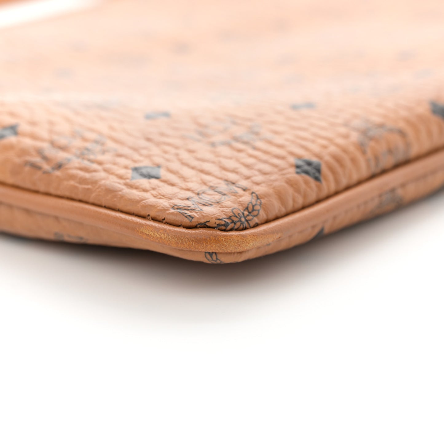 Visetos Medium Crossbody Pouch Cognac