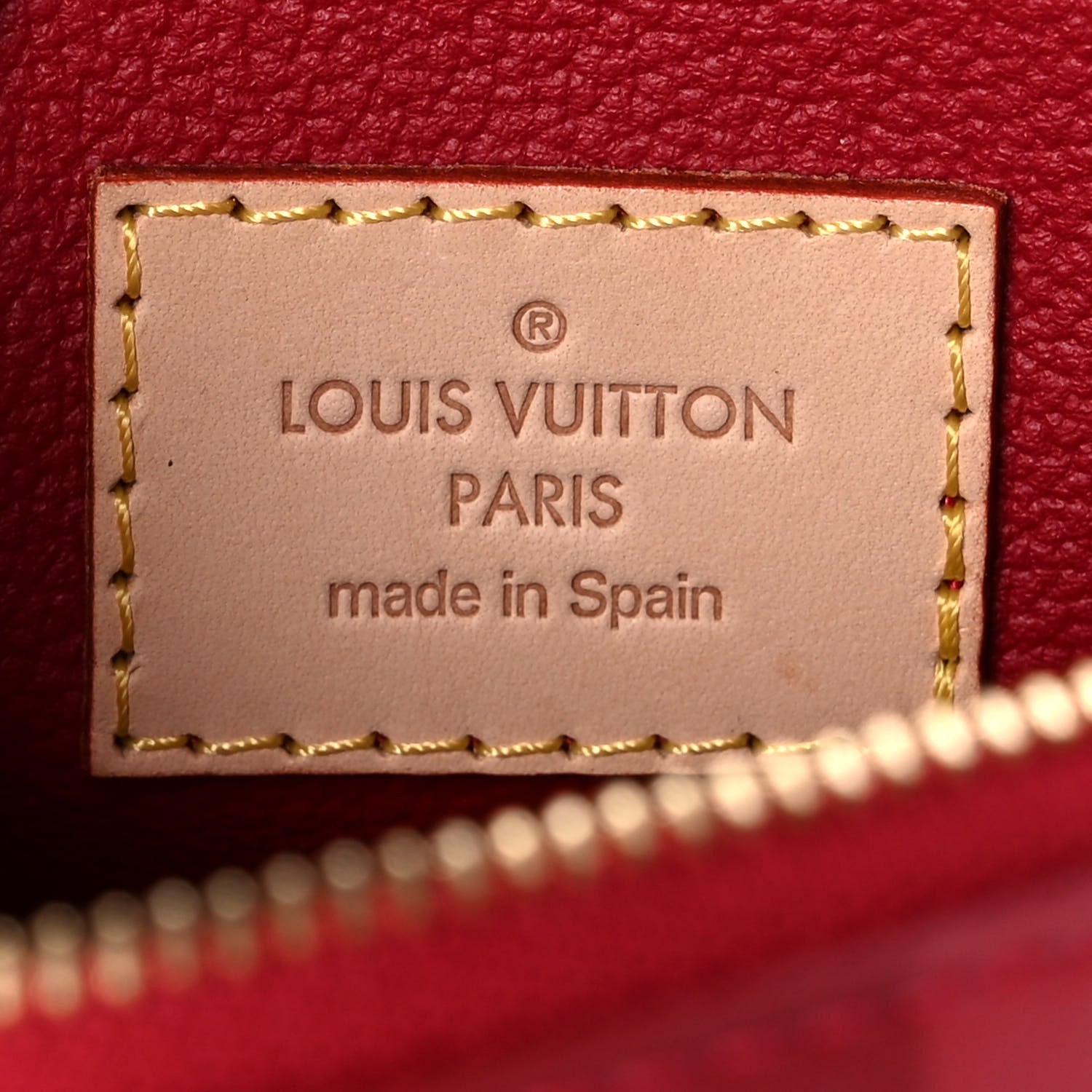 Louis Vuitton Vernis Rayures Cosmetic Pouch Pomme D'Amour 6 of 9