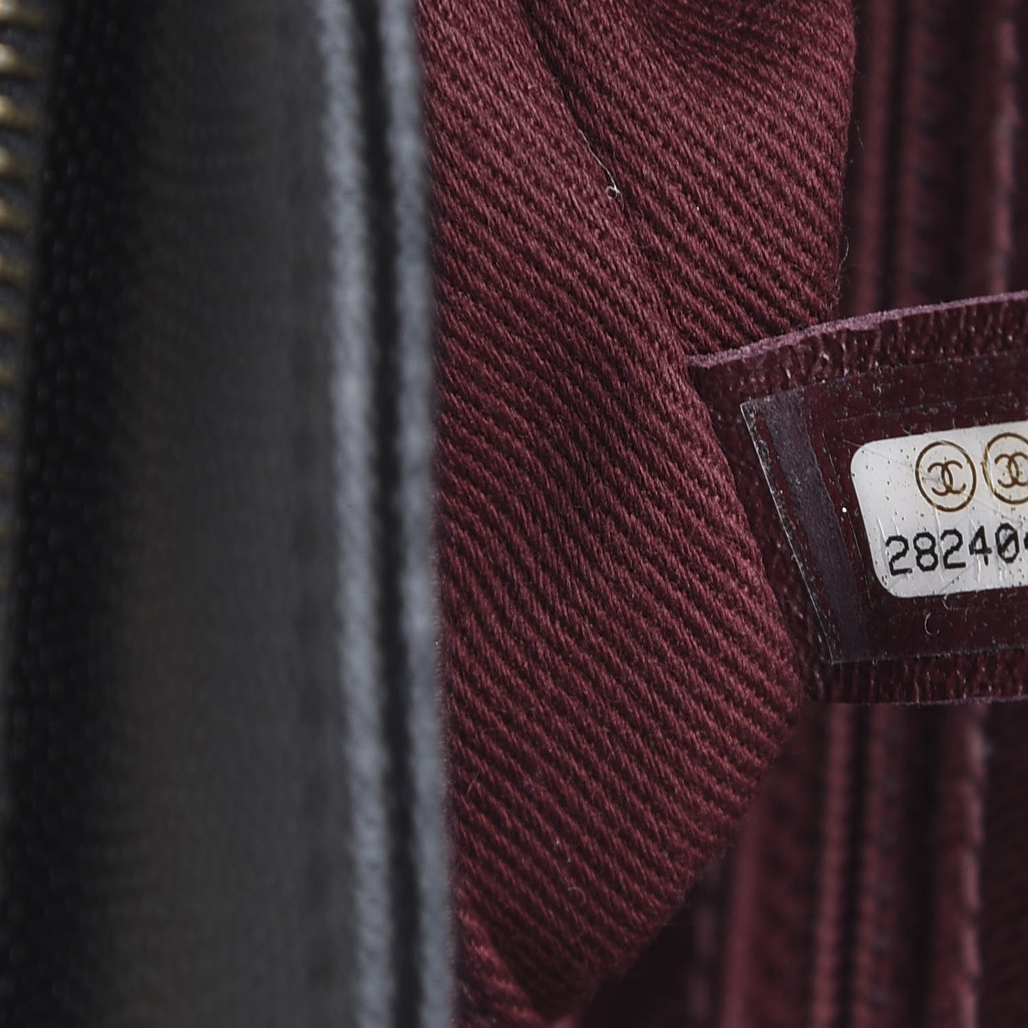 Caviar Quilted Medium Business Affinity Flap Black