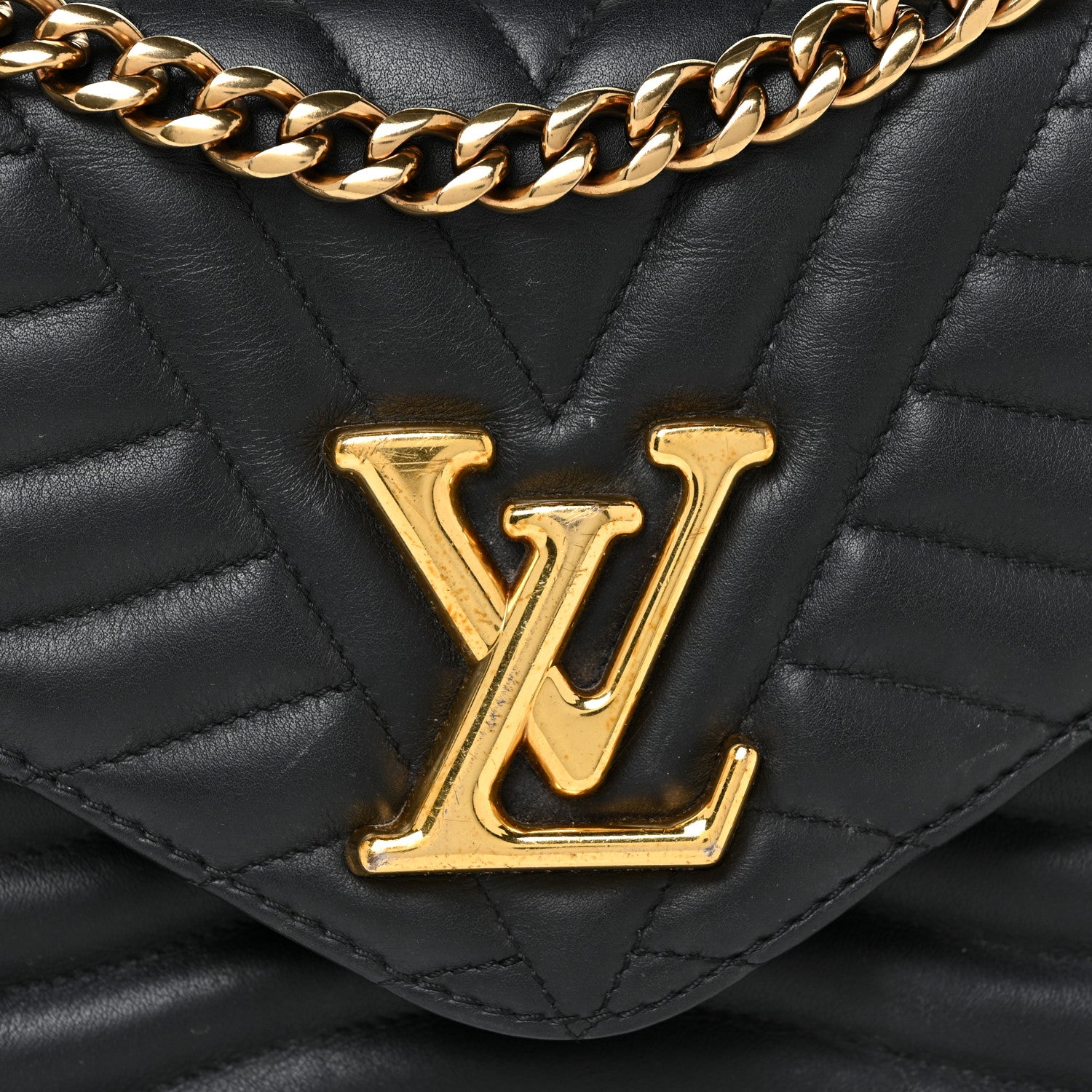 Louis Vuitton Calfskin New Wave Chain MM Black 6 of 14