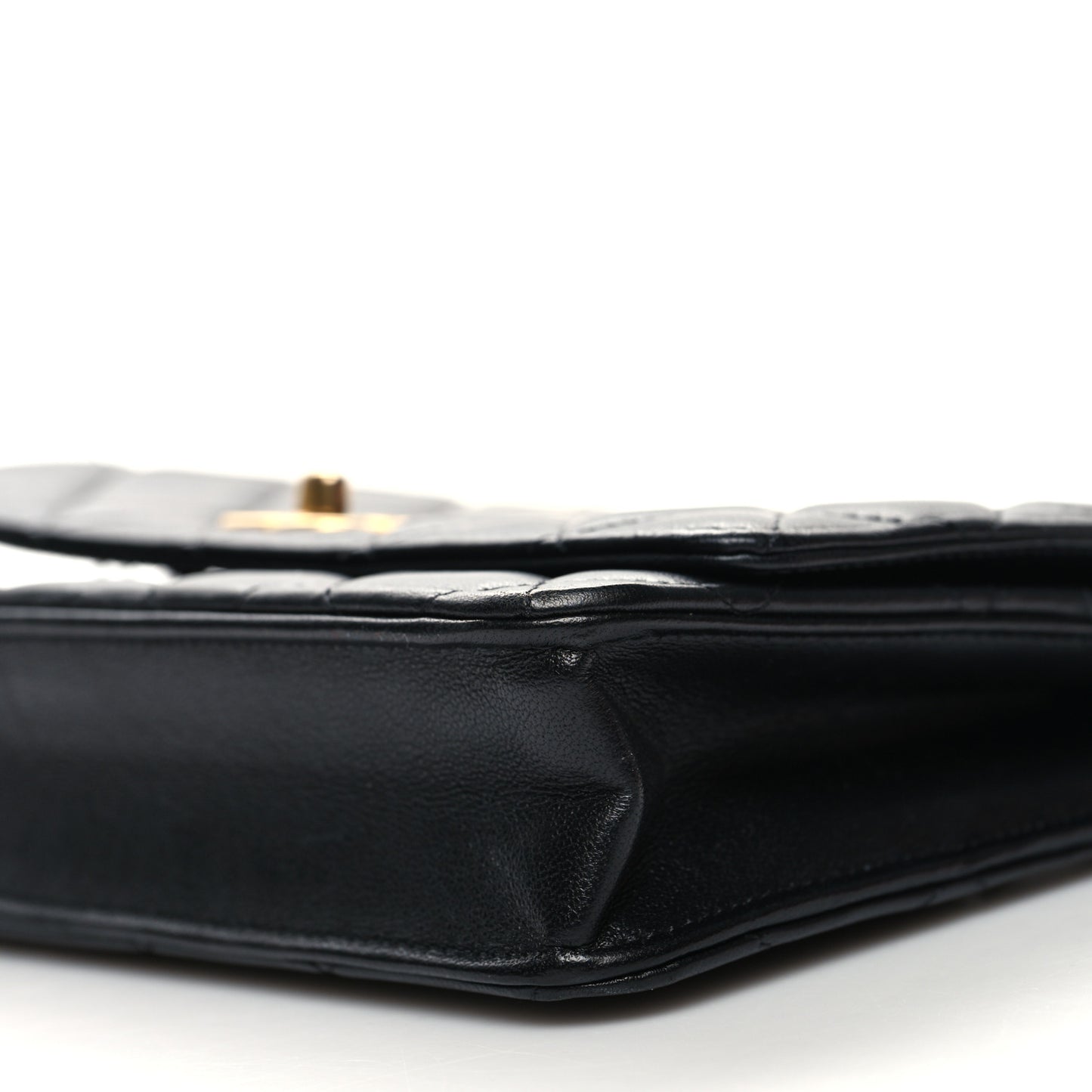 Lambskin Quilted Pearl Crush Wallet On Chain WOC Black