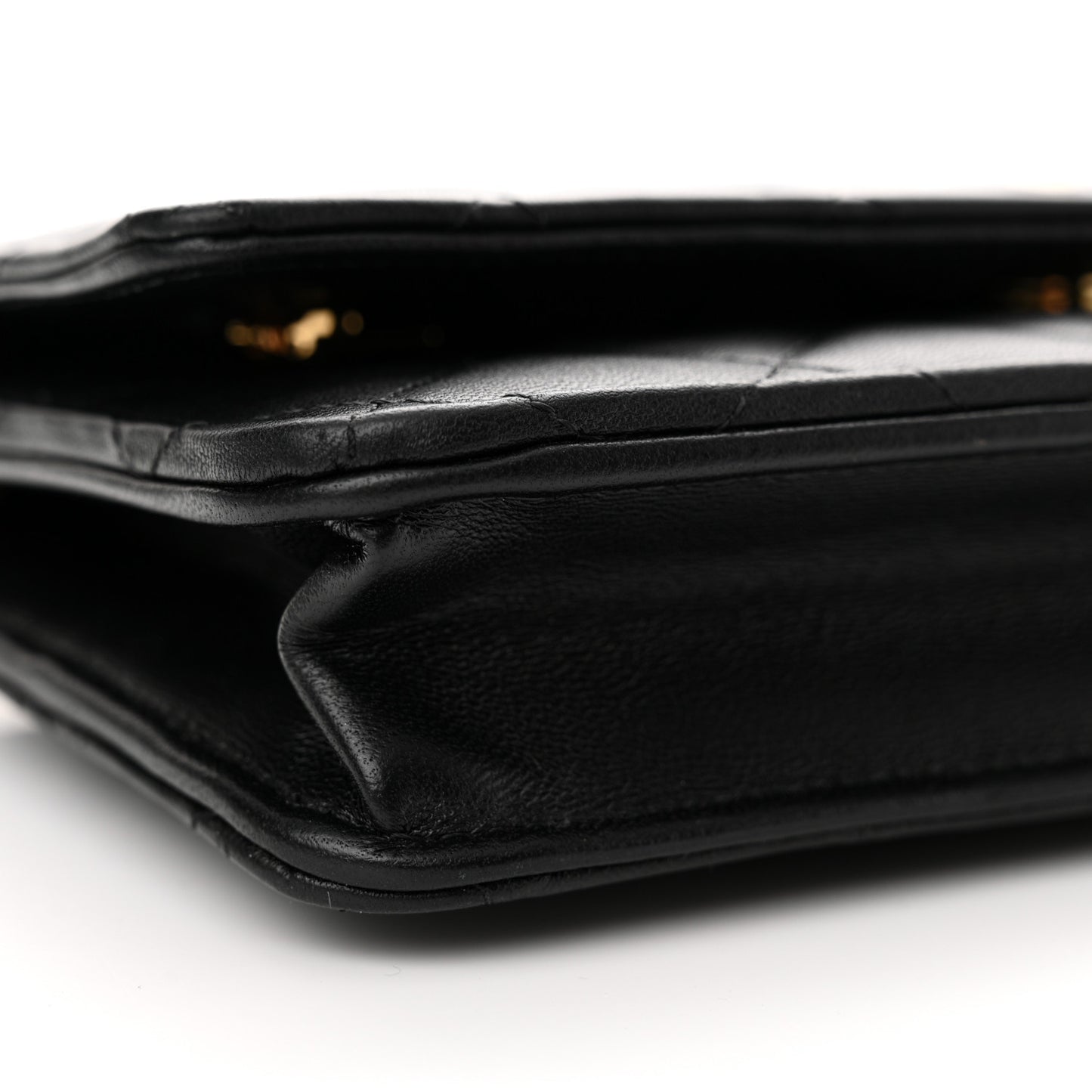 Lambskin Quilted Wallet On Chain WOC Black