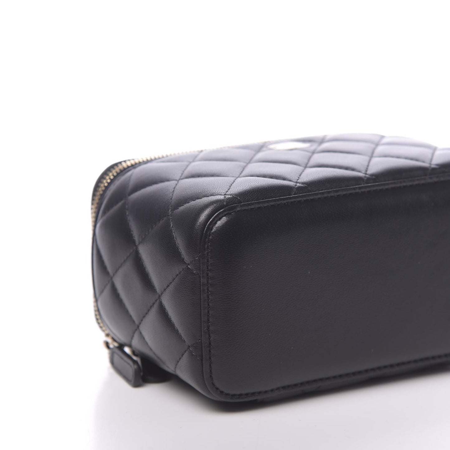 Lambskin Quilted Small Vanity Case With Chain Black