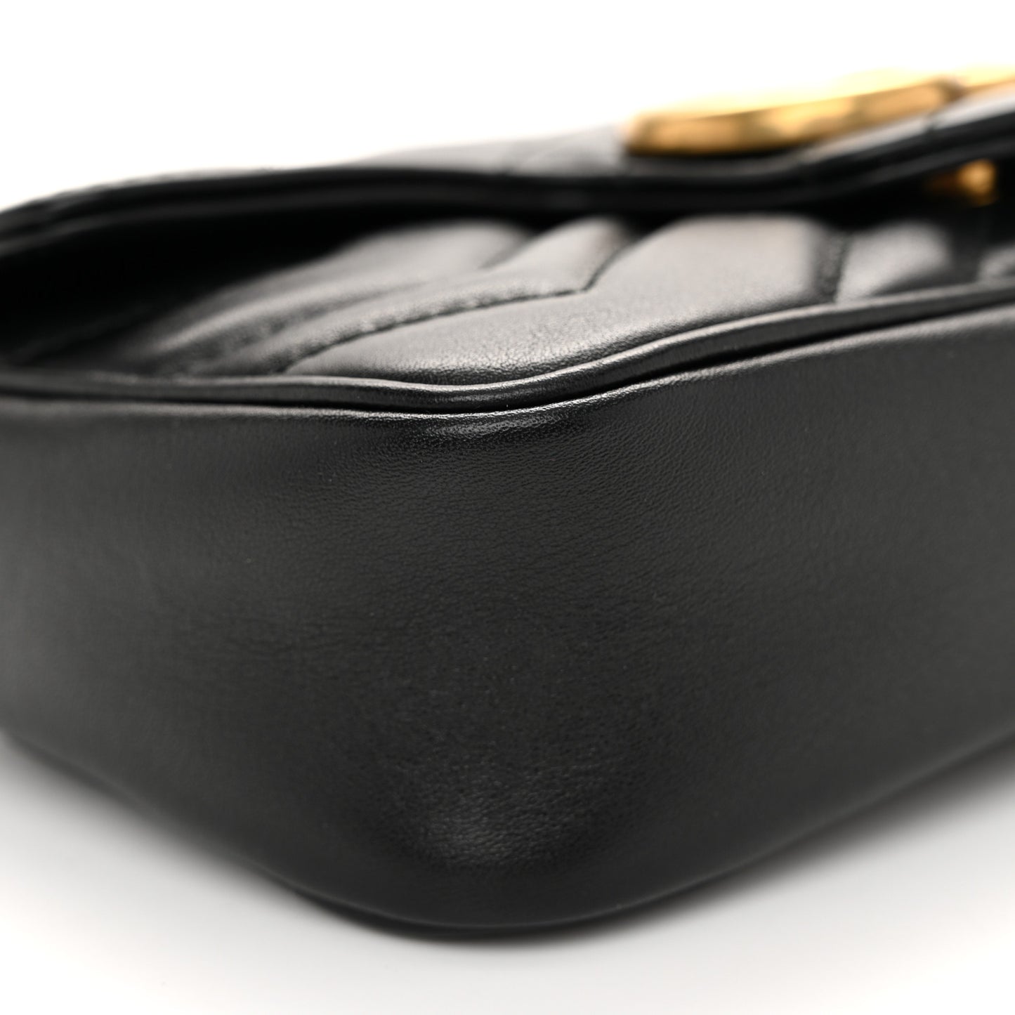 Calfskin Matelasse Super Mini GG Marmont Shoulder Bag Black