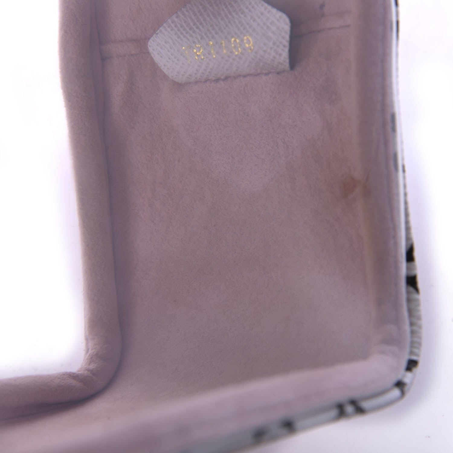 Louis Vuitton Monogram Giant Beach Pouch Rouge 5 of 7