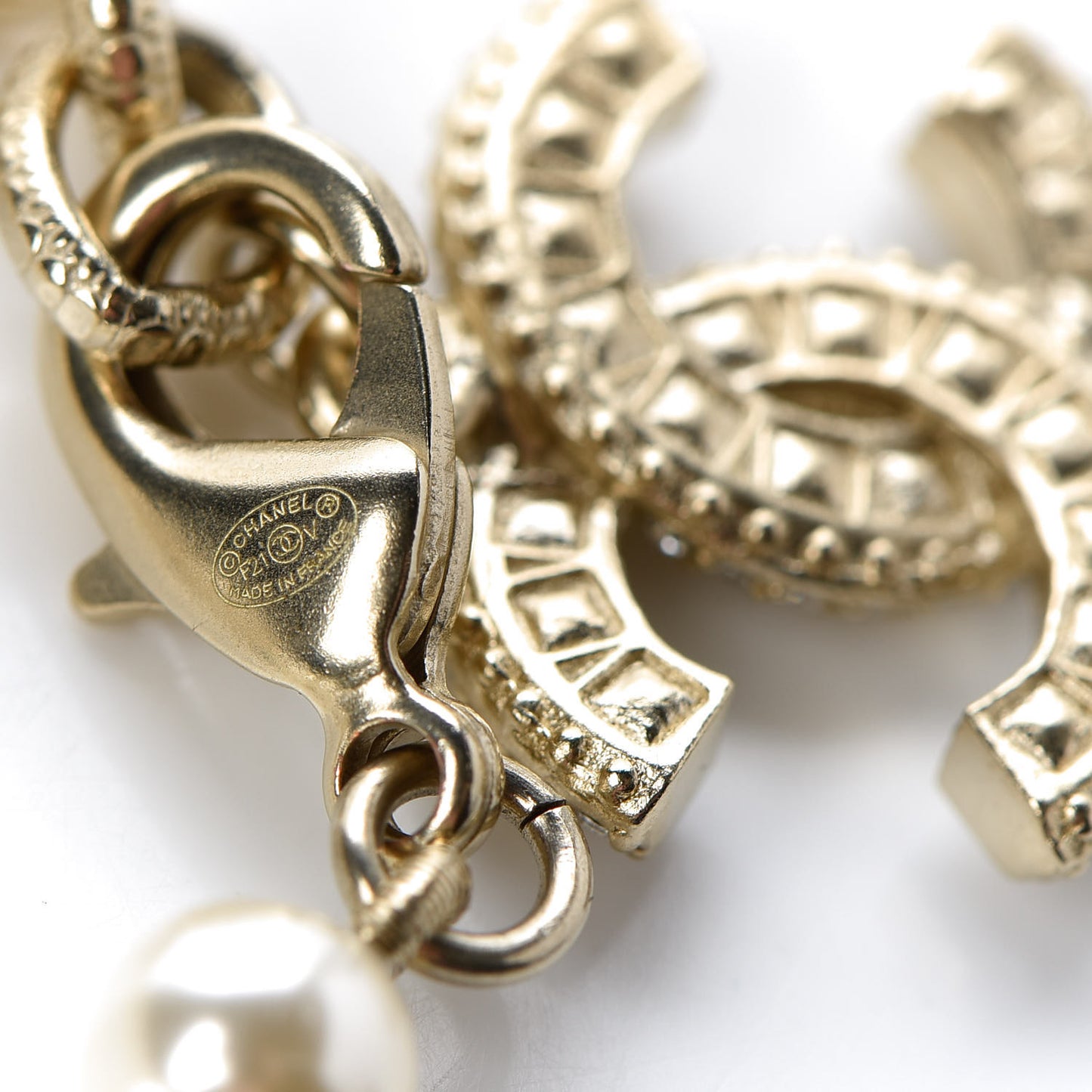 Graduated Pearl Crystal CC Bracelet Gold