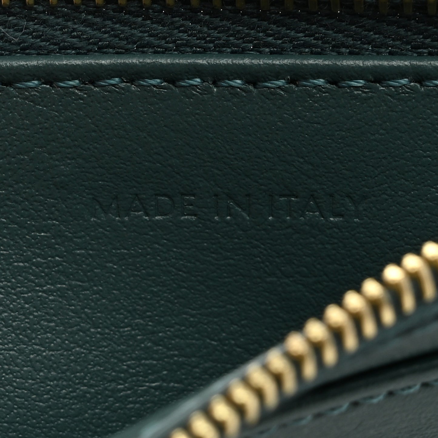 Shiny Calfskin Zipped Card Holder Green