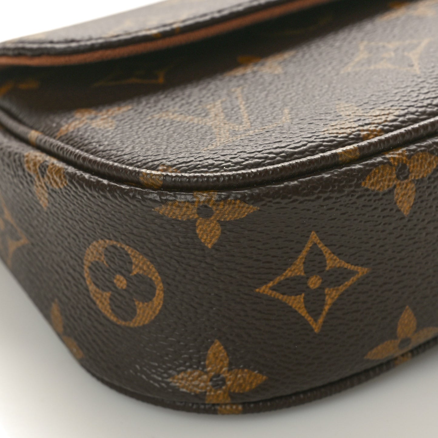 Monogram Ivy Wallet On Chain