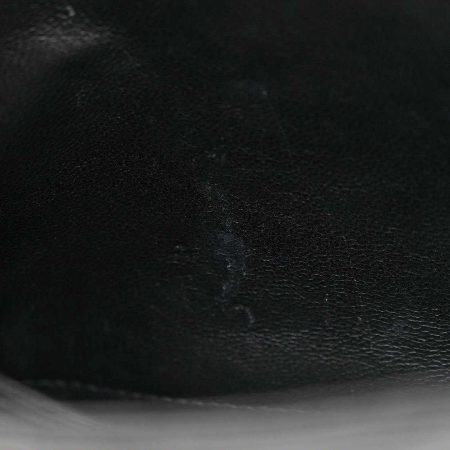 Grain De Poudre Matelasse Chevron Monogram Chain Wallet Black