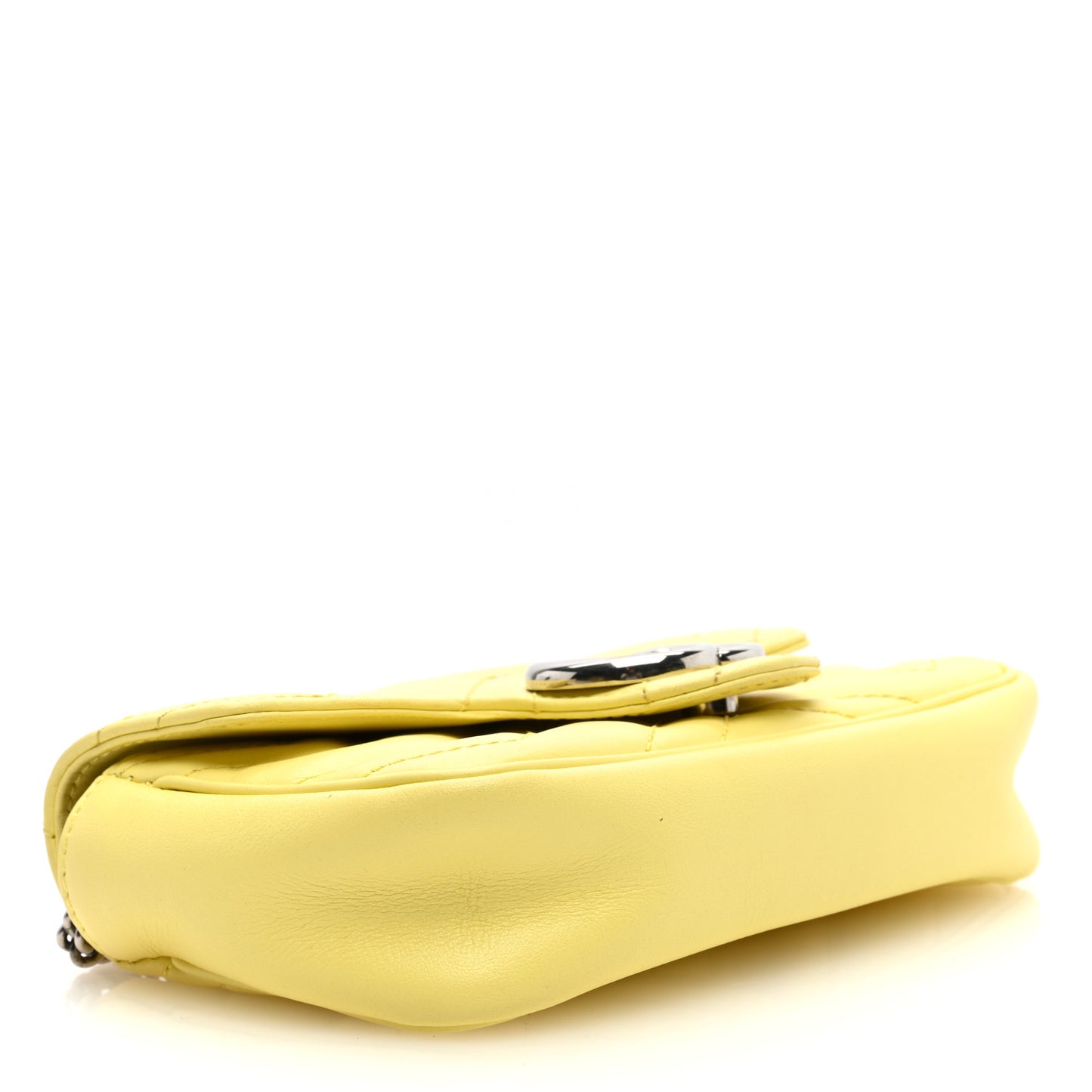 Calfskin Matelasse Super Mini GG Marmont Shoulder Bag Banana