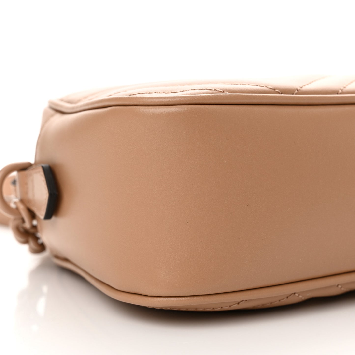 Calfskin Matelasse Monochrome Small GG Marmont Chain Shoulder Bag Camelia