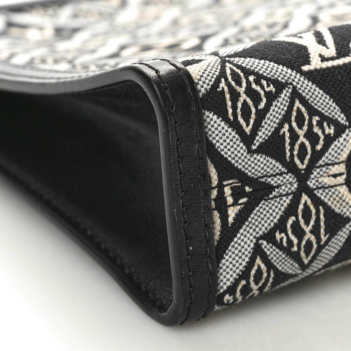 Jacquard Since 1854 Toiletry Pouch 26 Gray