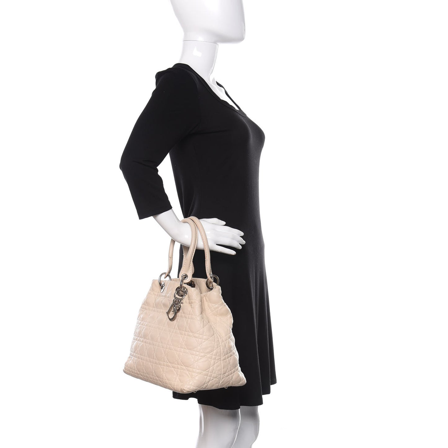 Lambskin Cannage Medium Soft Lady Dior Beige