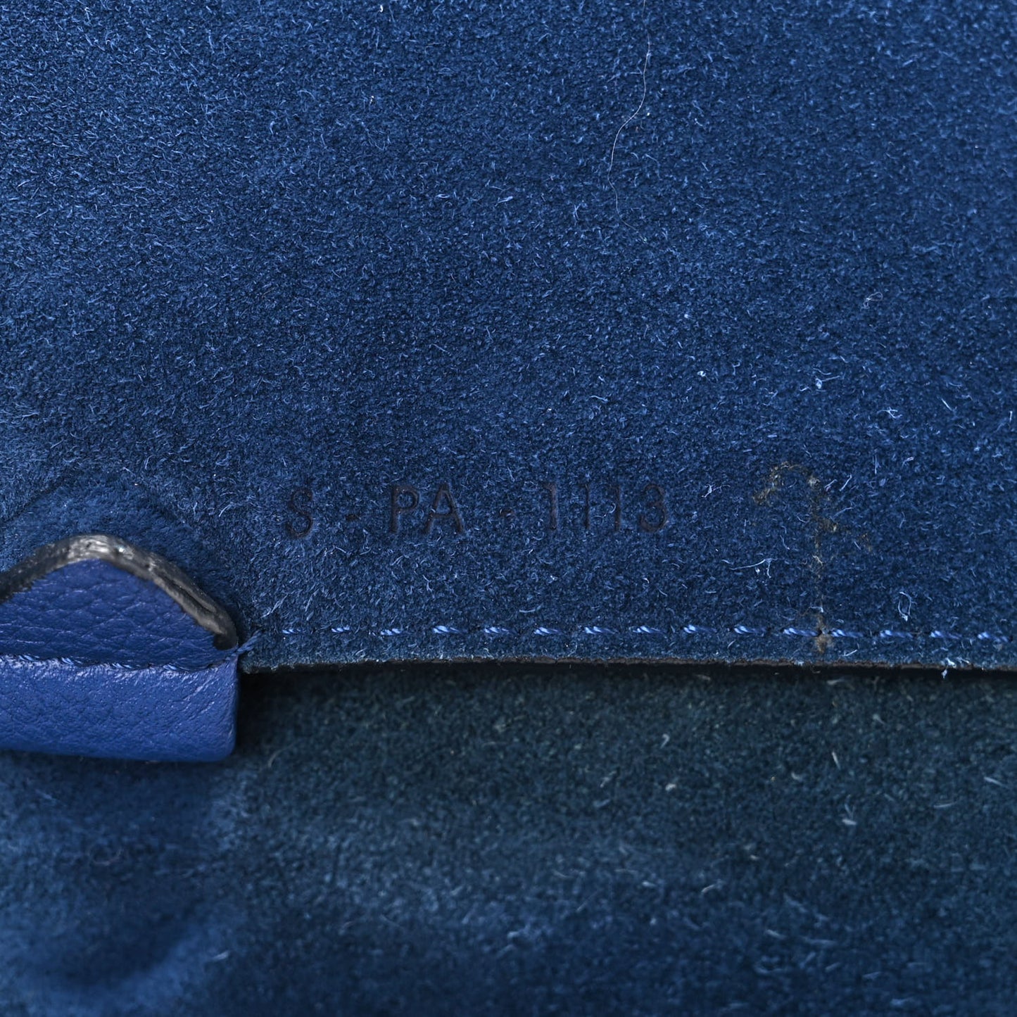 Soft Grained Calfskin Medium Belt Cabas Phantom Indigo