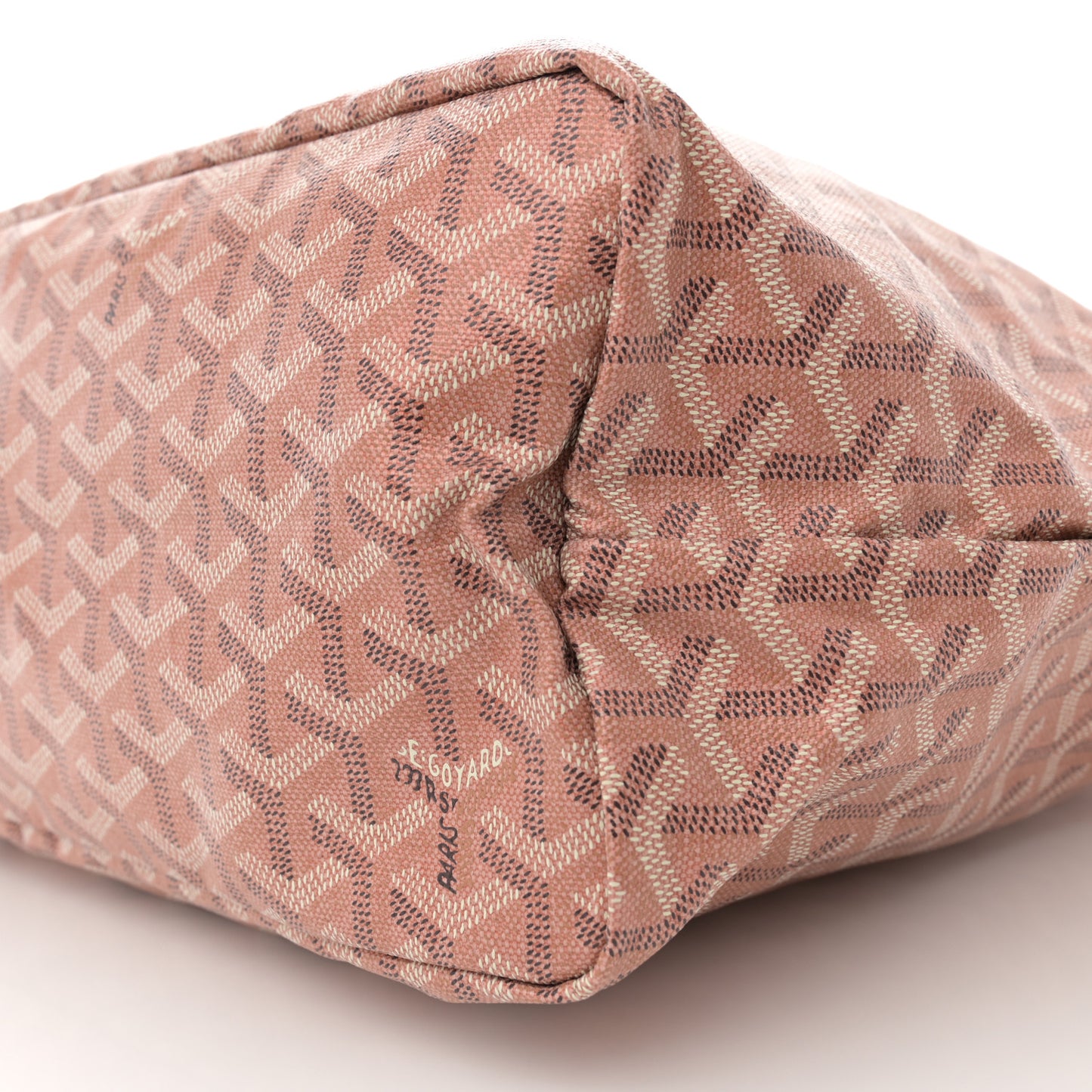 Iridescent Goyardine Saint Louis PM Pearly Coral