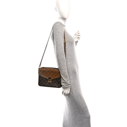 Reverse Monogram Pochette Metis