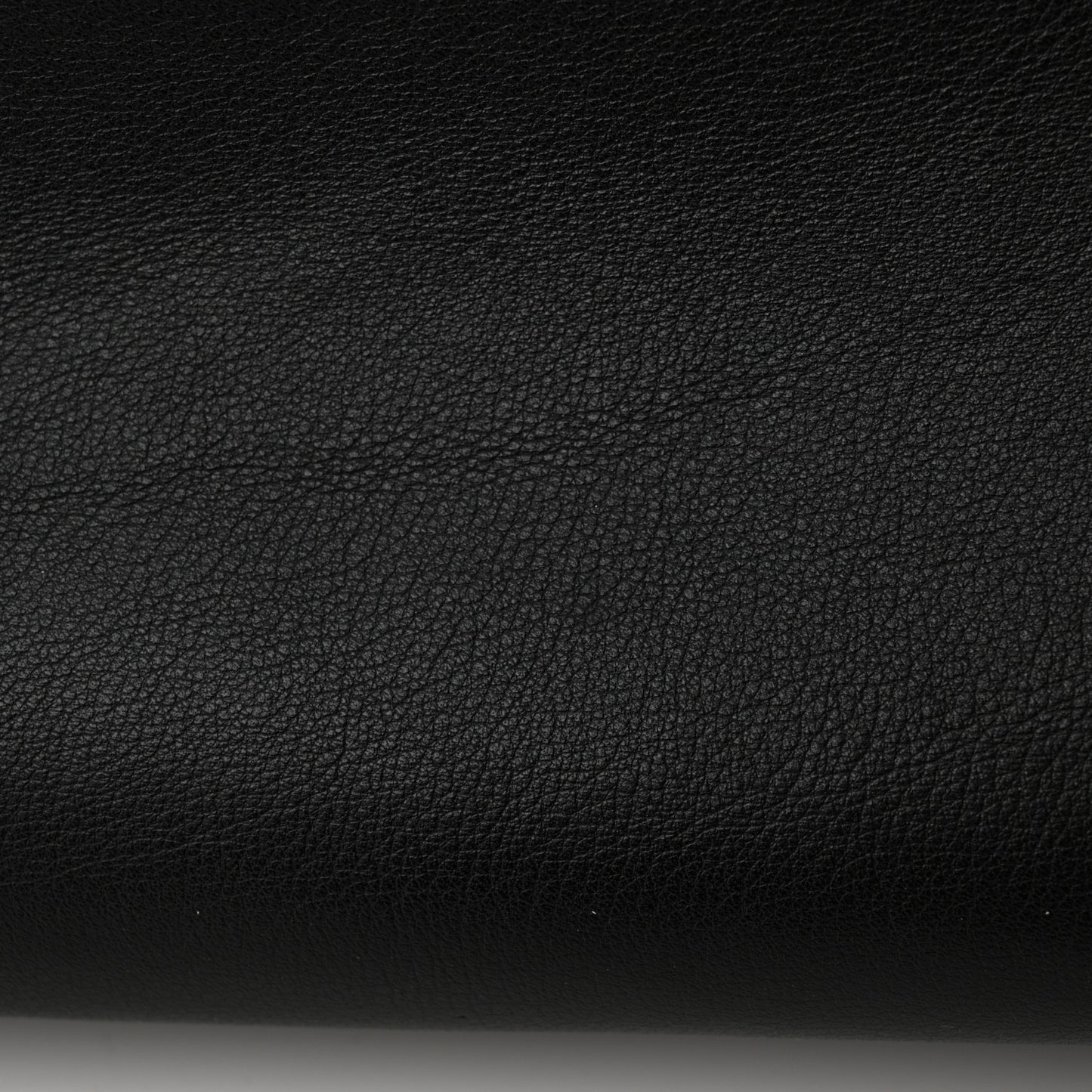 Vitello Seta Shiny Nappa Medium Peekaboo Iconic Satchel Black
