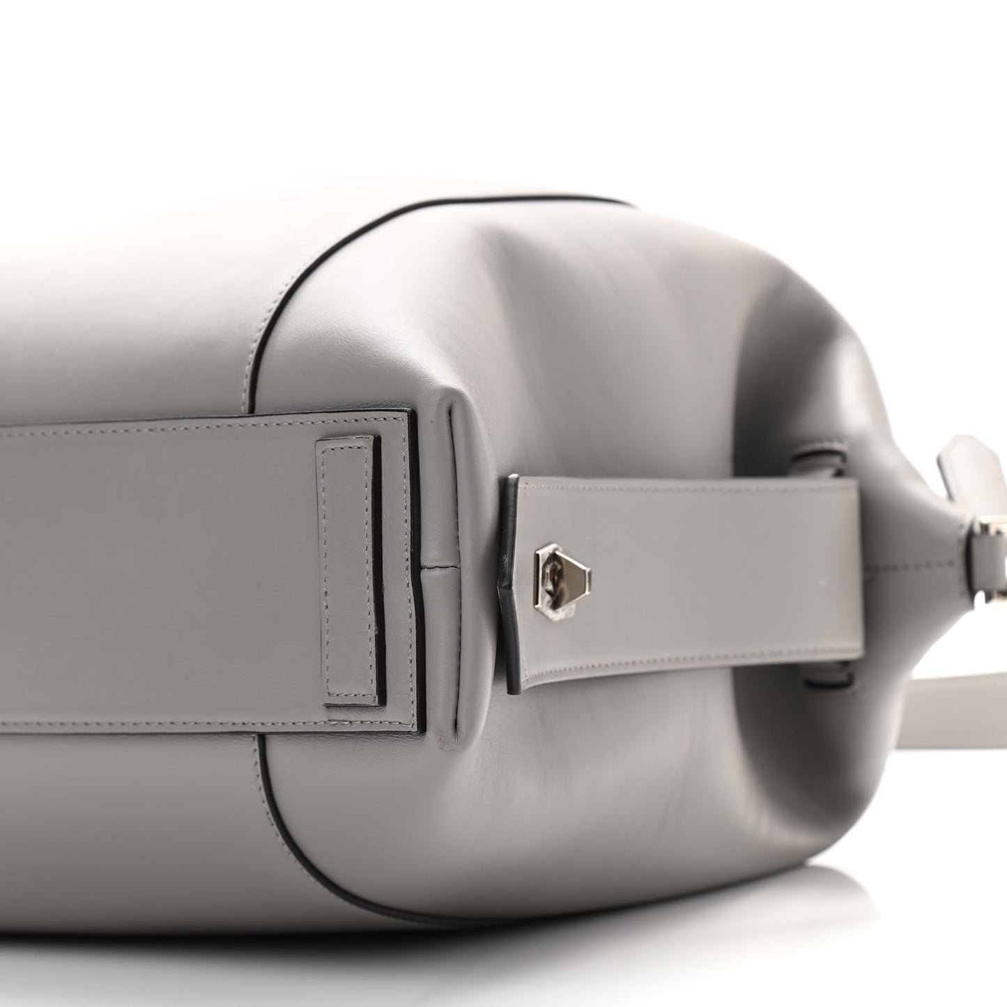 Soft Calfskin Medium Soft Antigona Pearl Grey