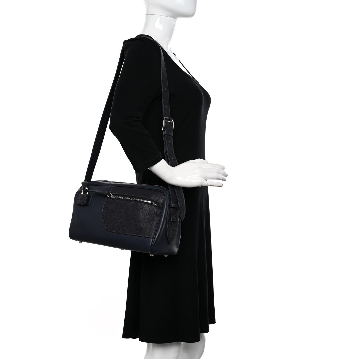 Evercolor Taurillon Clemence Petit Courrier Bag Bleu Nuit Caban