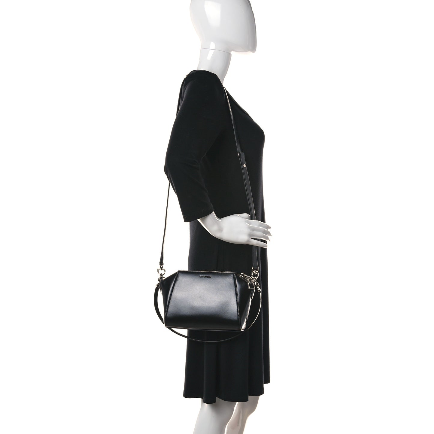 Box Calfskin Nano Antigona Black
