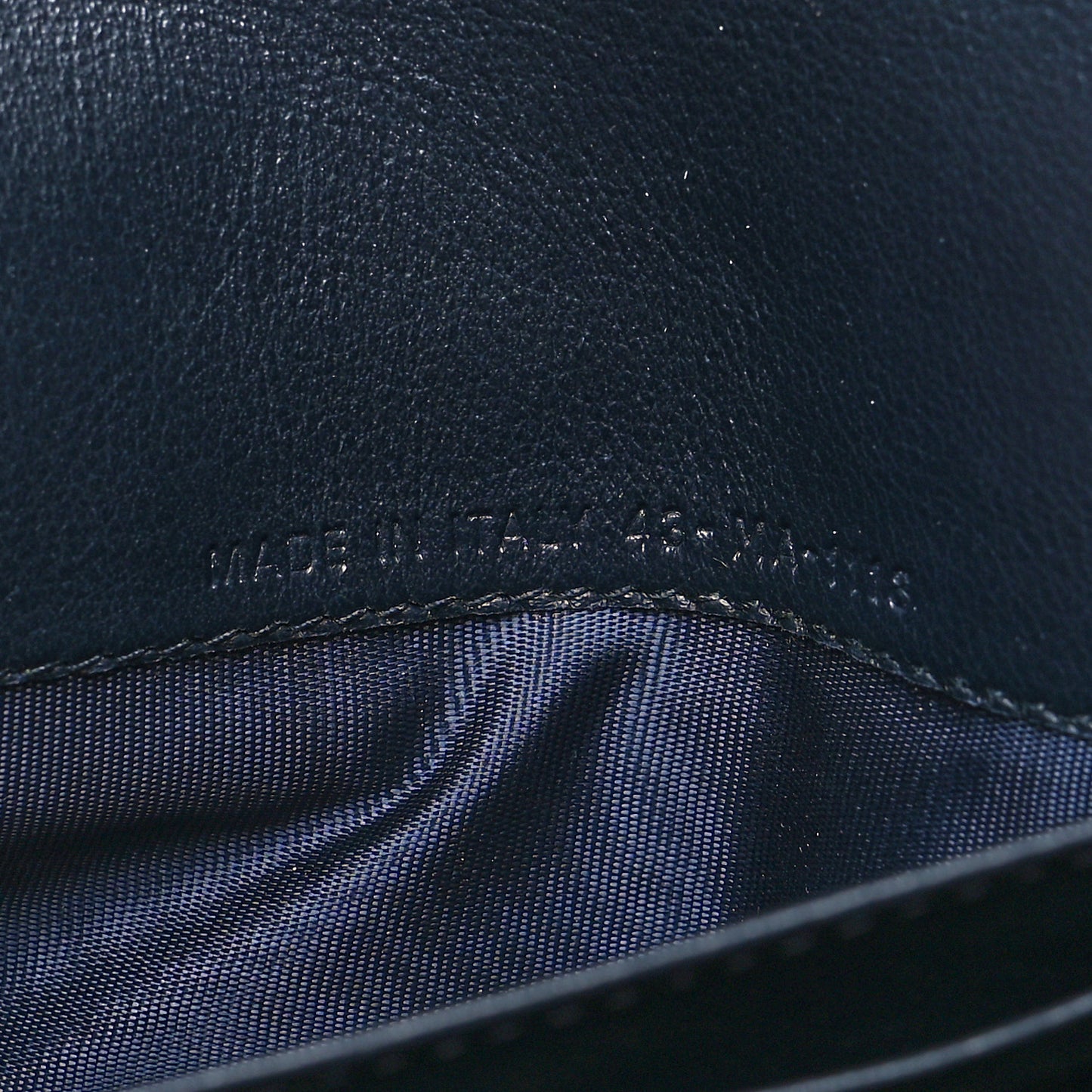 Oblique Saddle Chain Long Wallet Blue