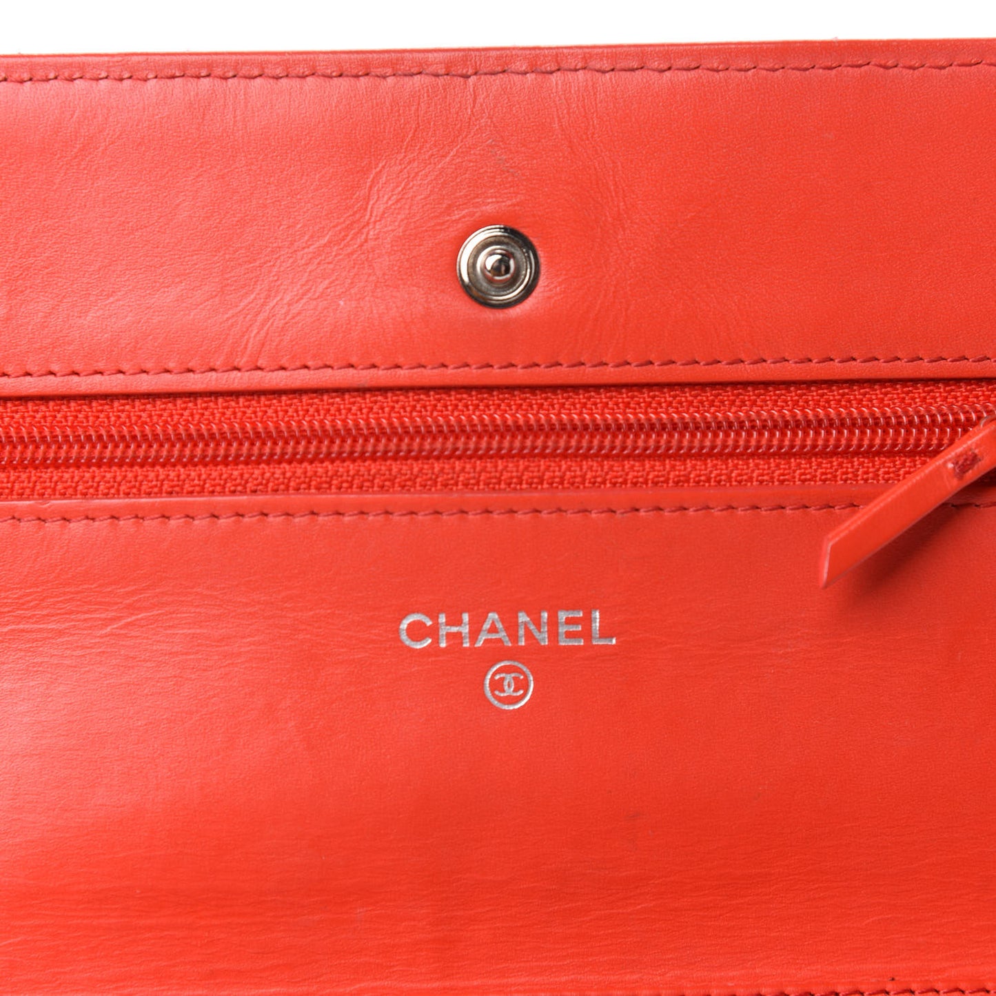 Patent Quilted Wallet On Chain WOC Red